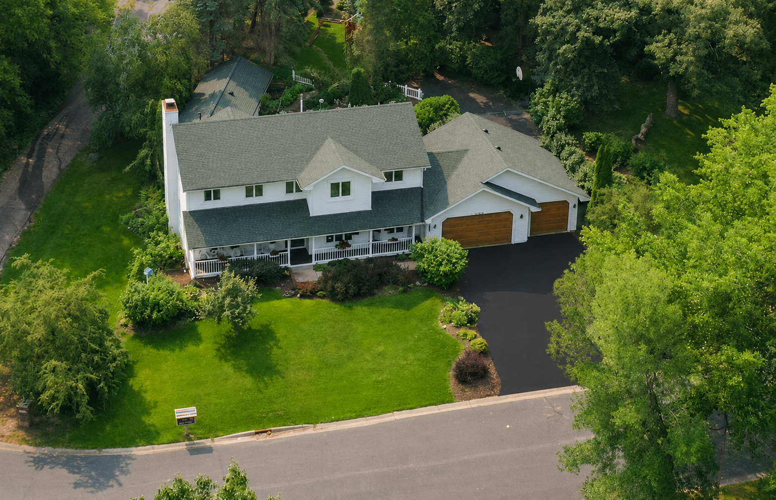 1364 Chatterton Court