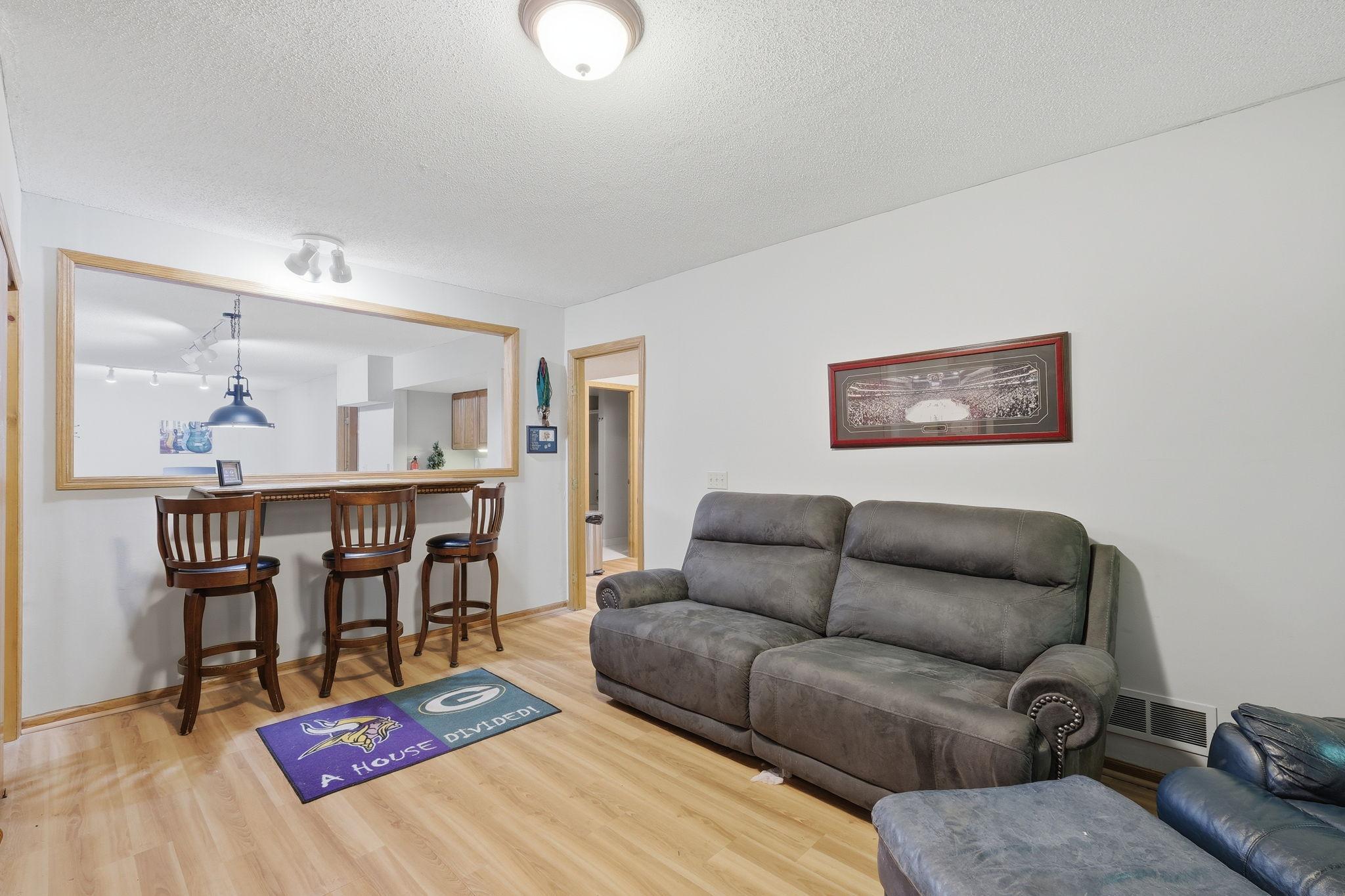 1364 Chatterton Court