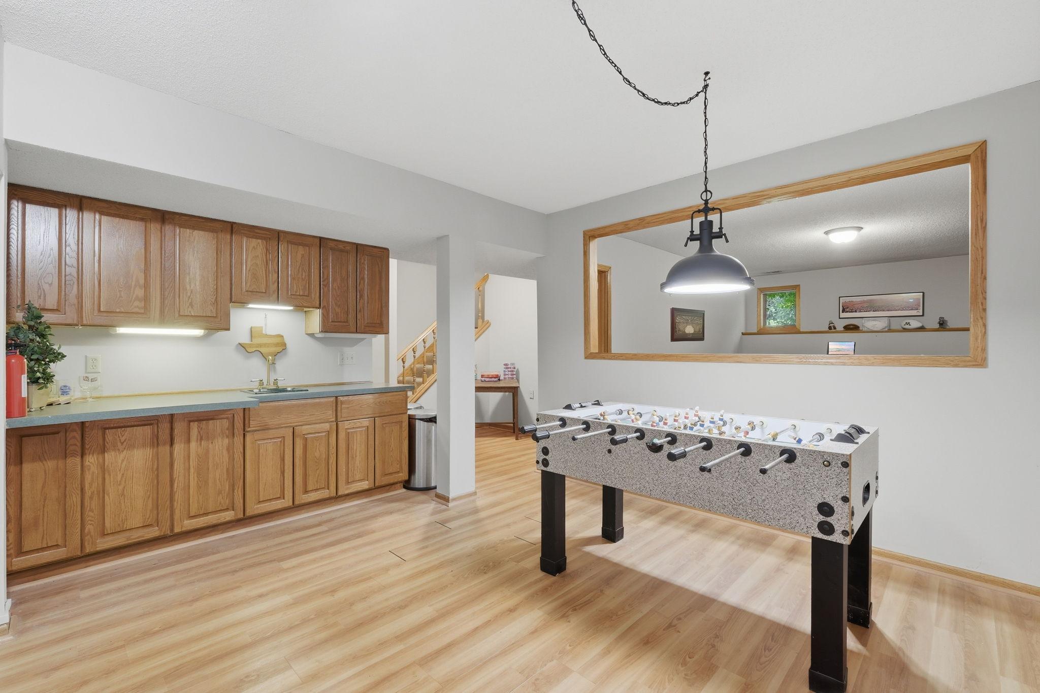 1364 Chatterton Court