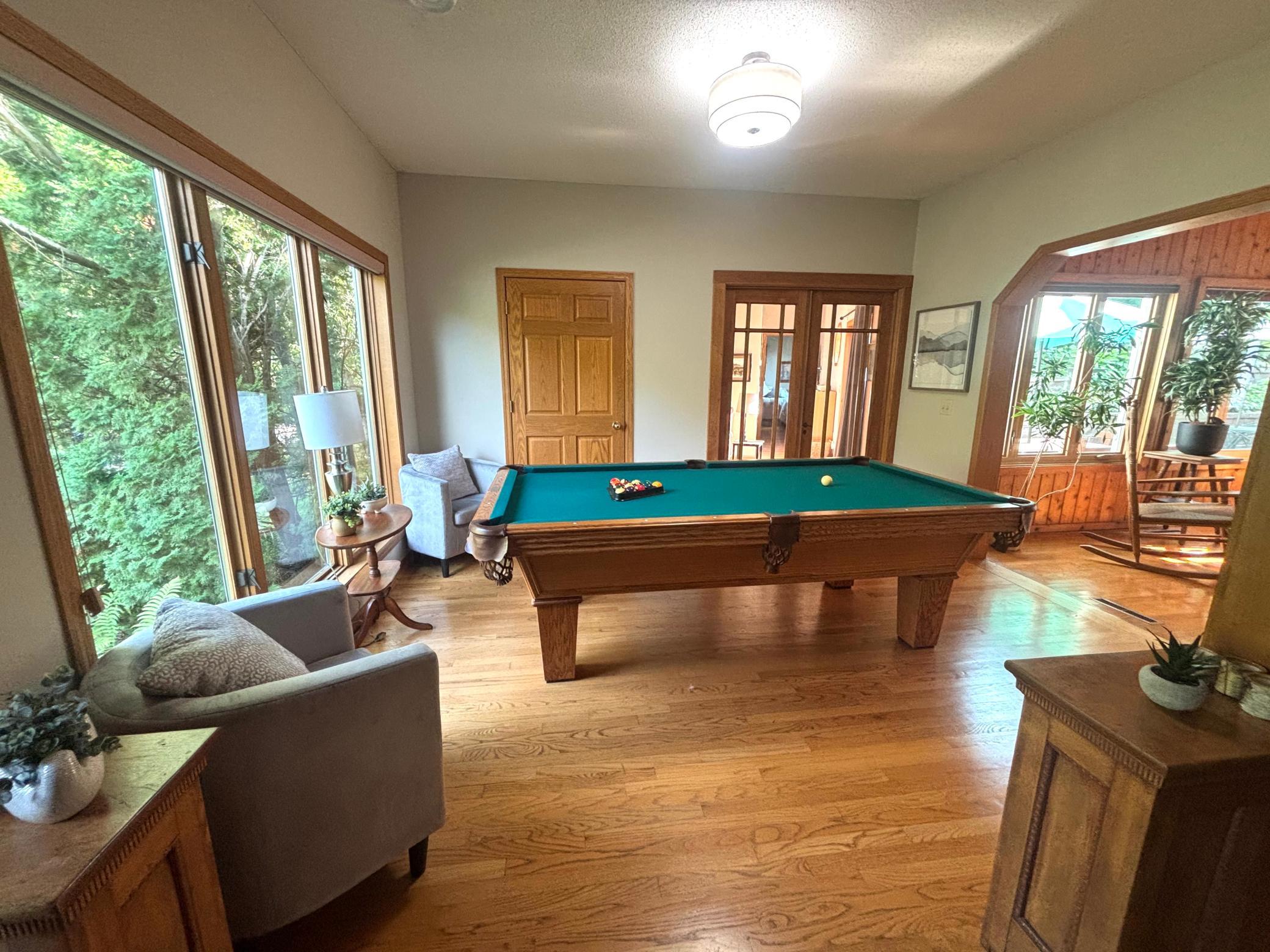 1364 Chatterton Court