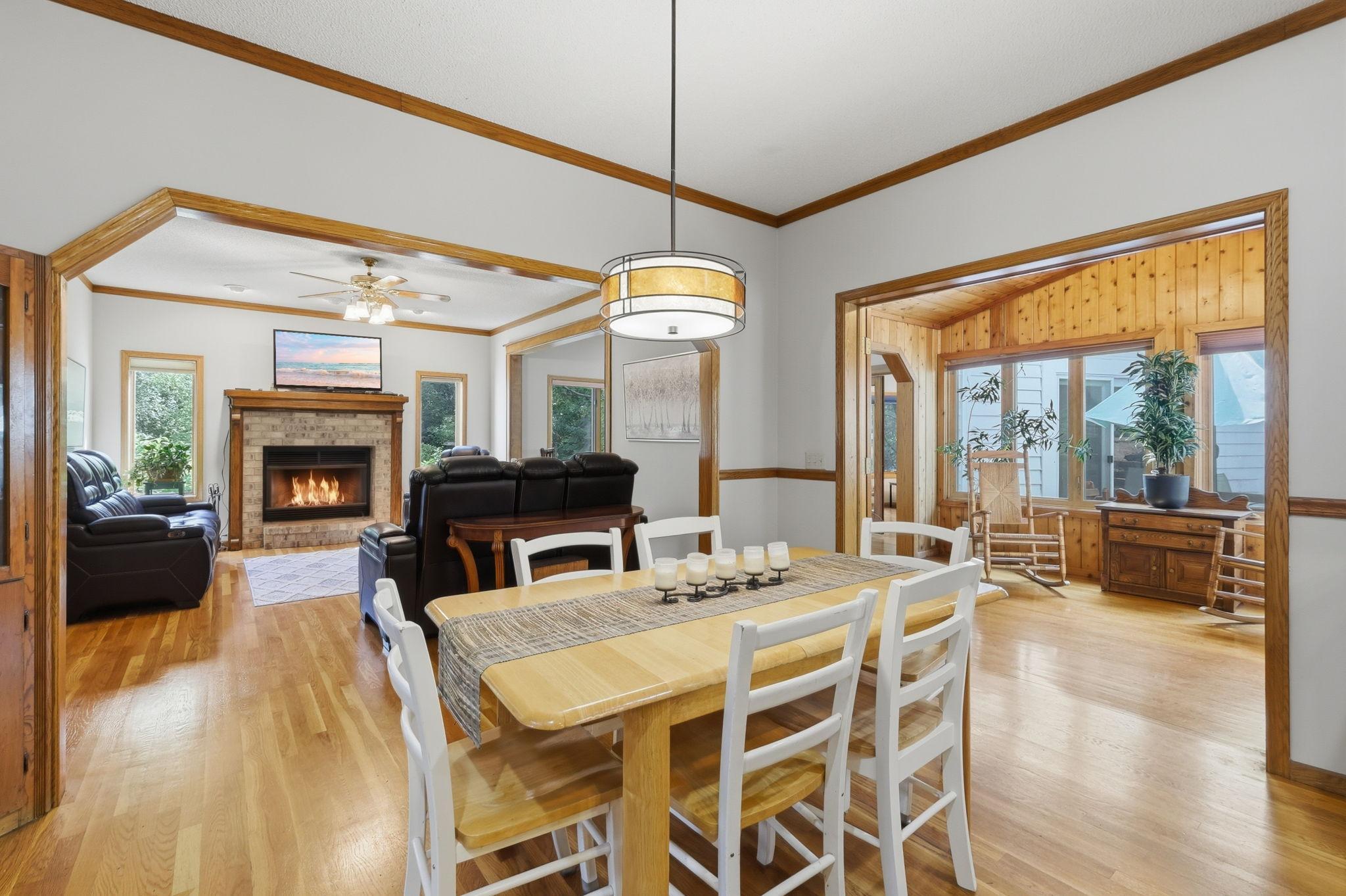 1364 Chatterton Court