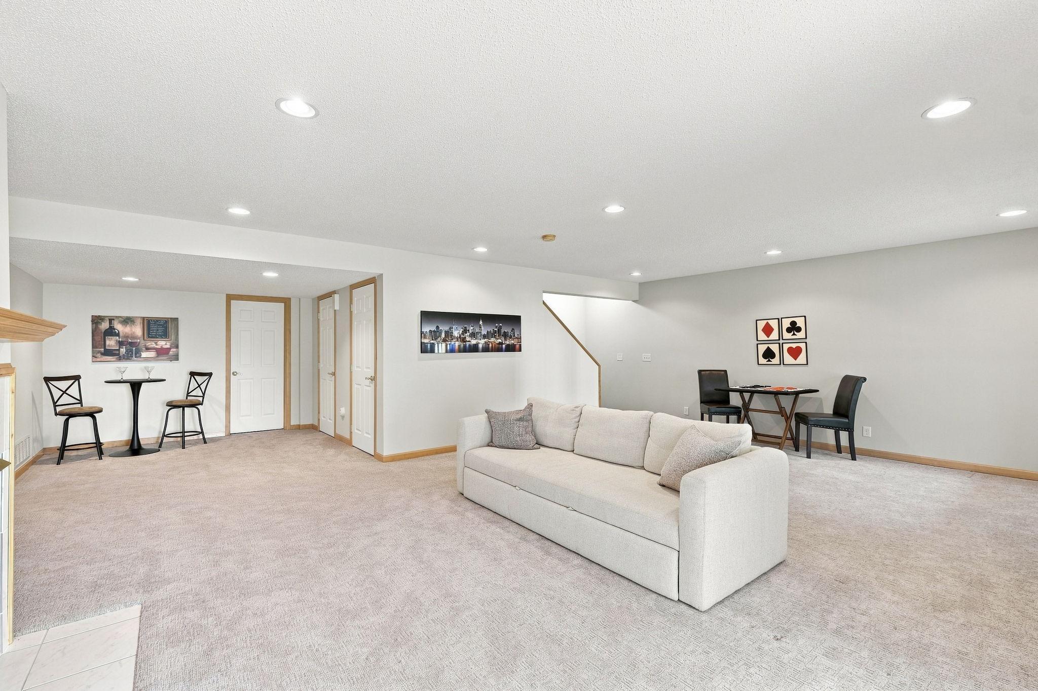 14433 Freesia Way