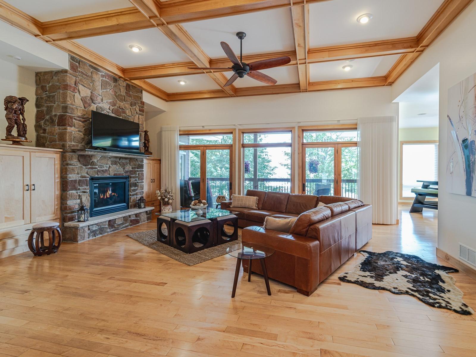 13680 Gossamer Way