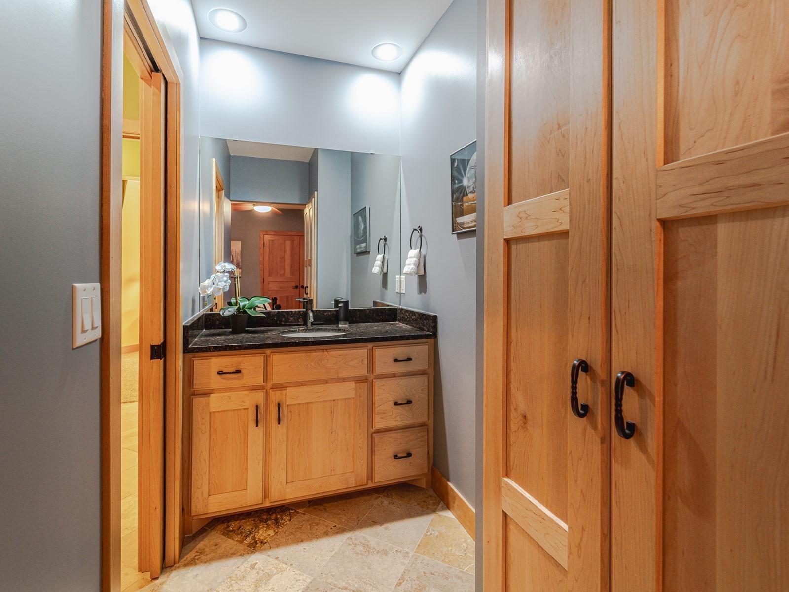13680 Gossamer Way