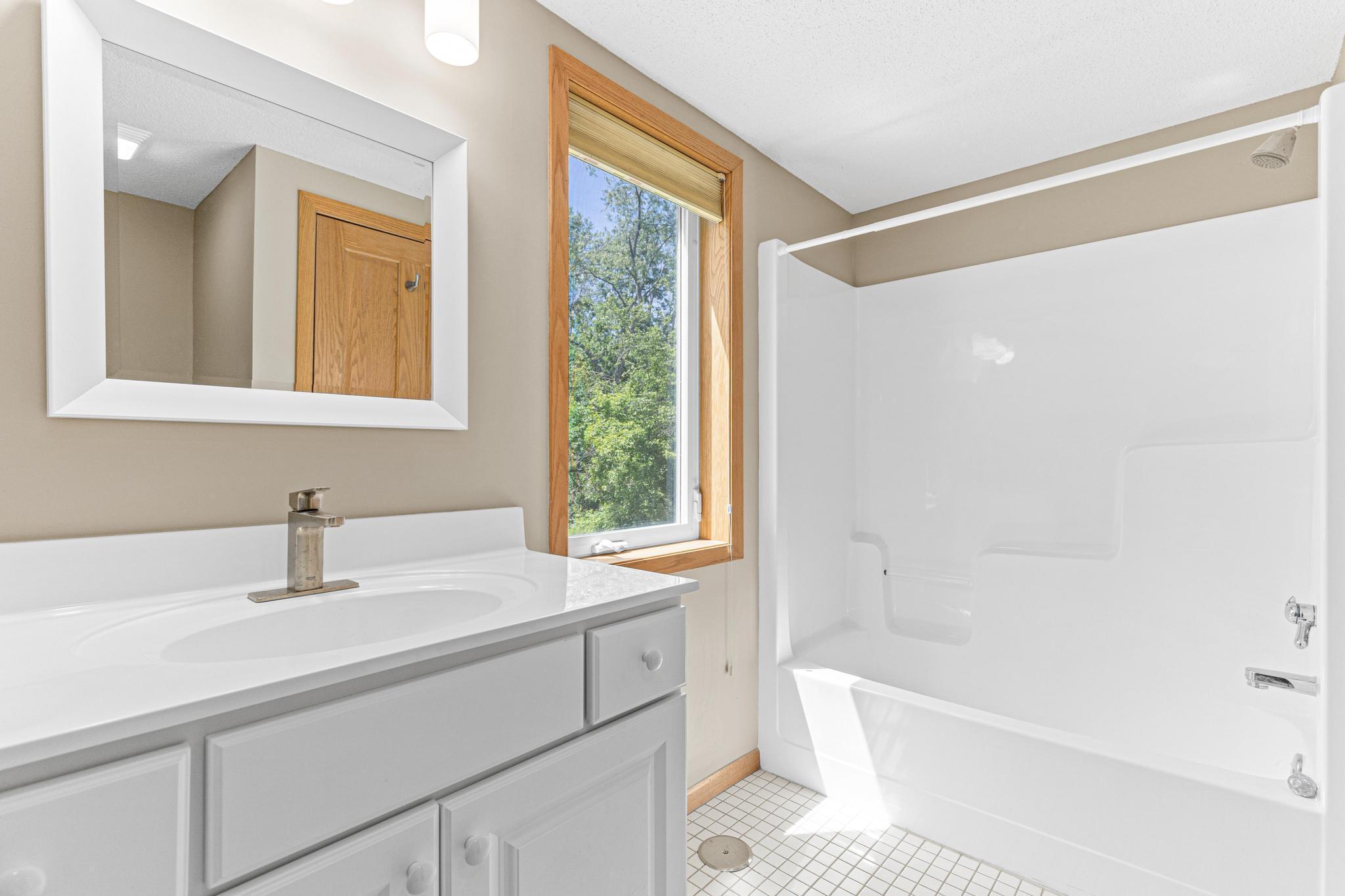 1342 Stagecoach Trail S