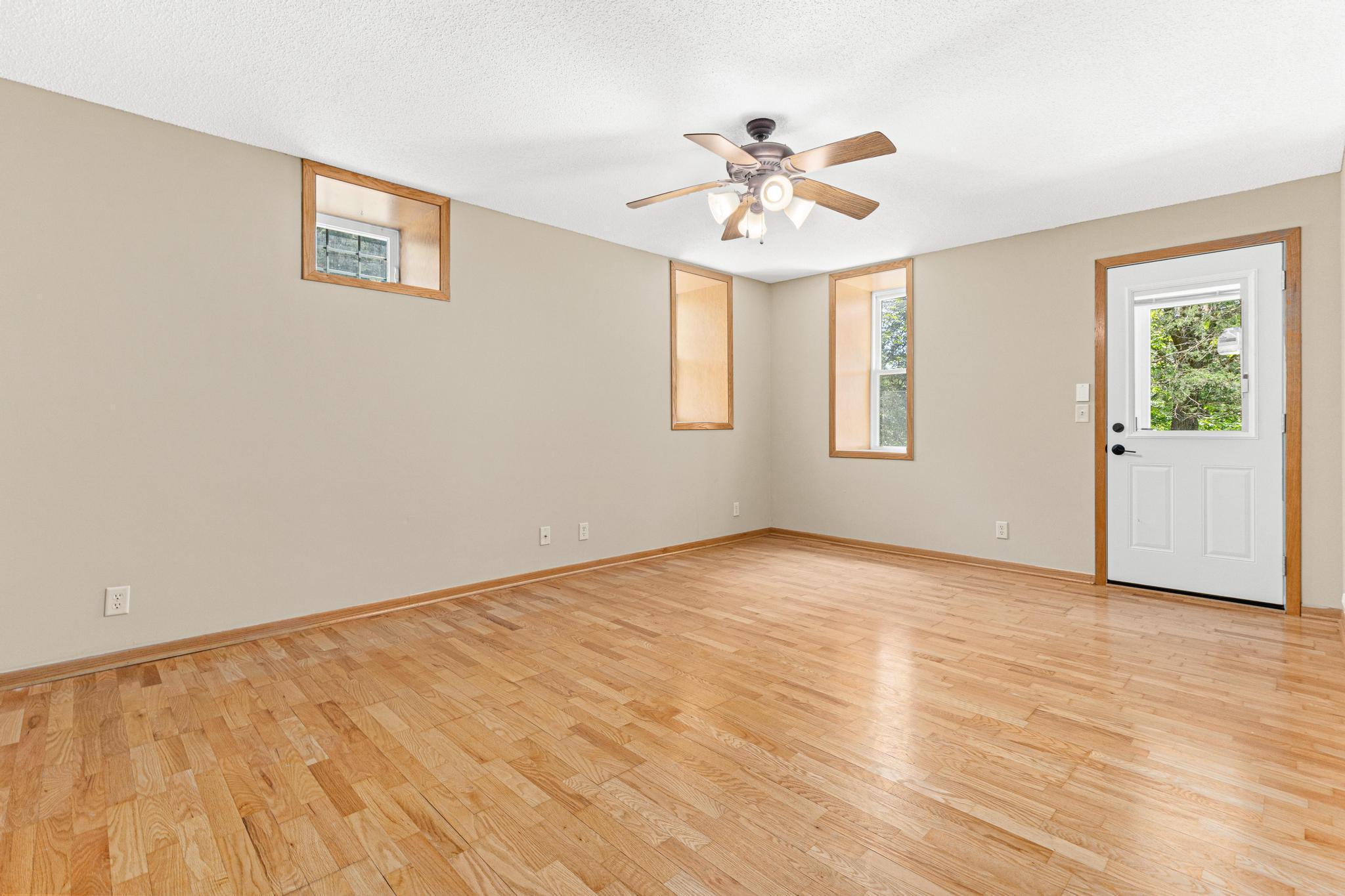 1342 Stagecoach Trail S