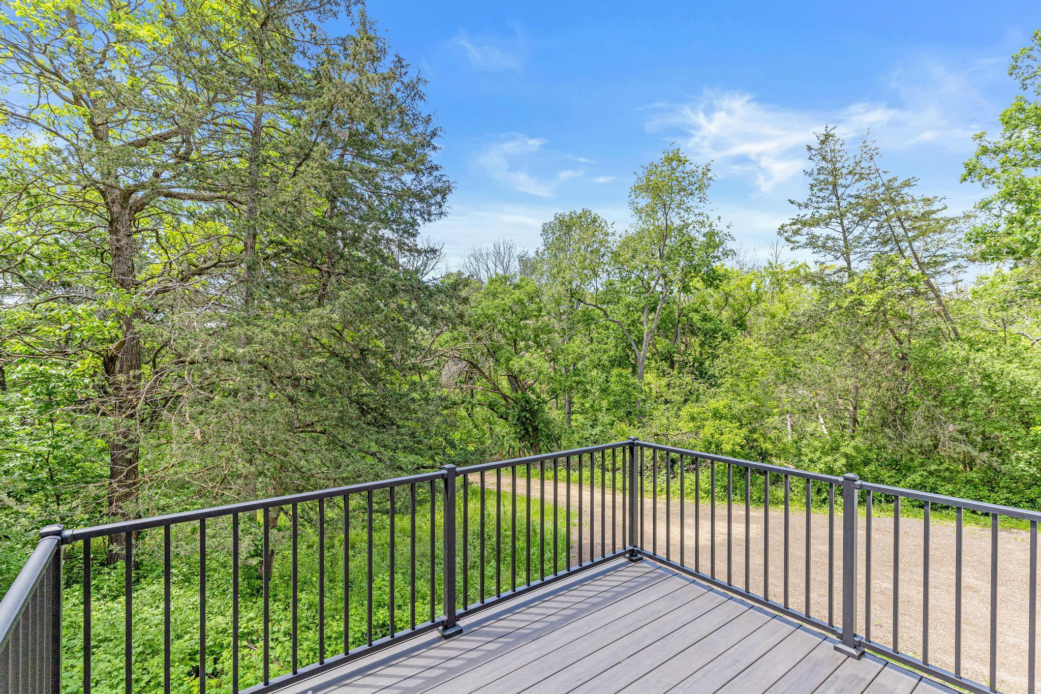 1342 Stagecoach Trail S