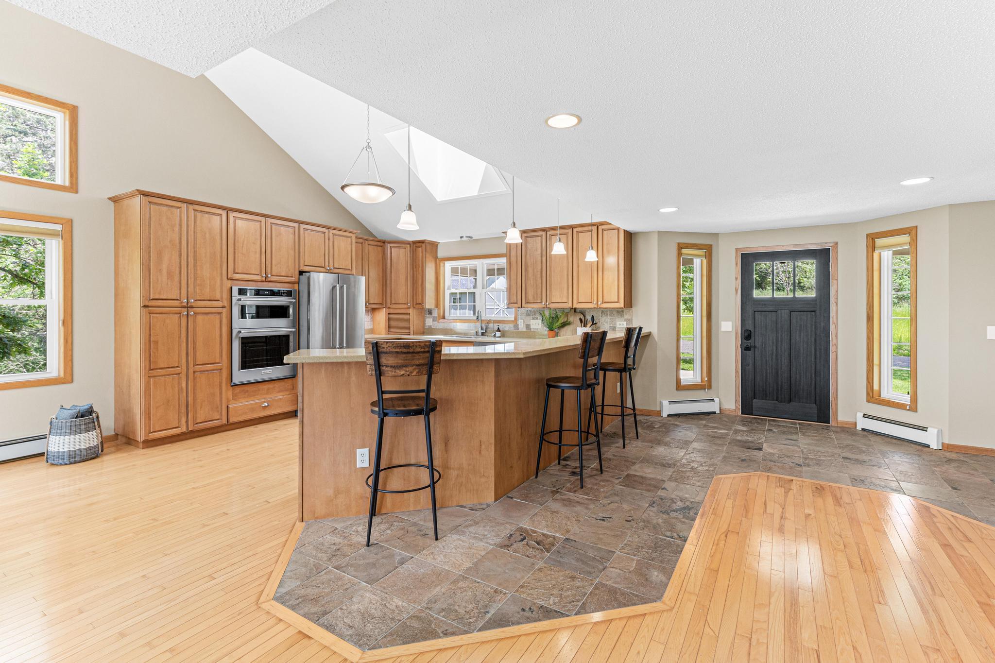 1342 Stagecoach Trail S