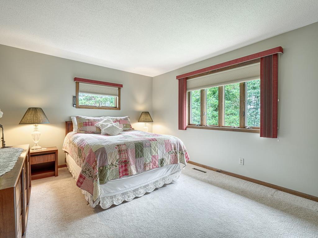 5367 Jamaca Avenue N