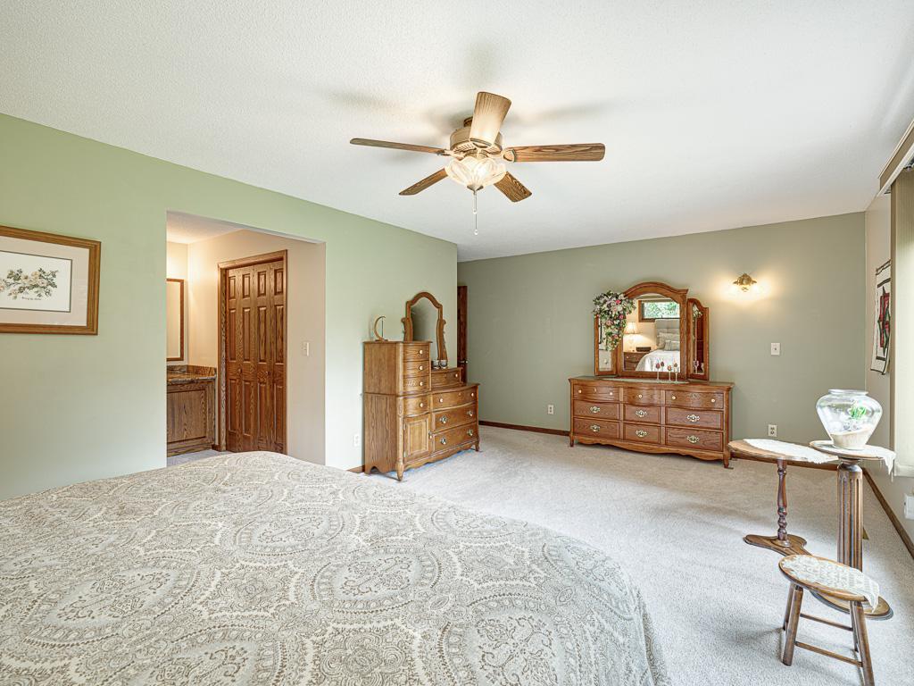 5367 Jamaca Avenue N