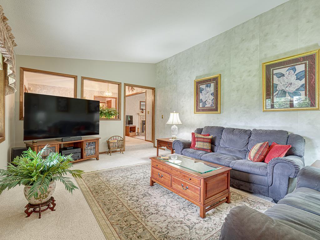 5367 Jamaca Avenue N