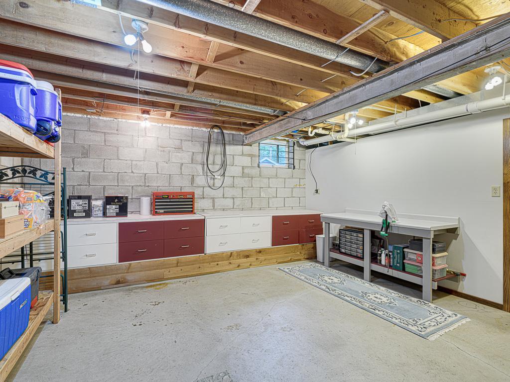 5367 Jamaca Avenue N