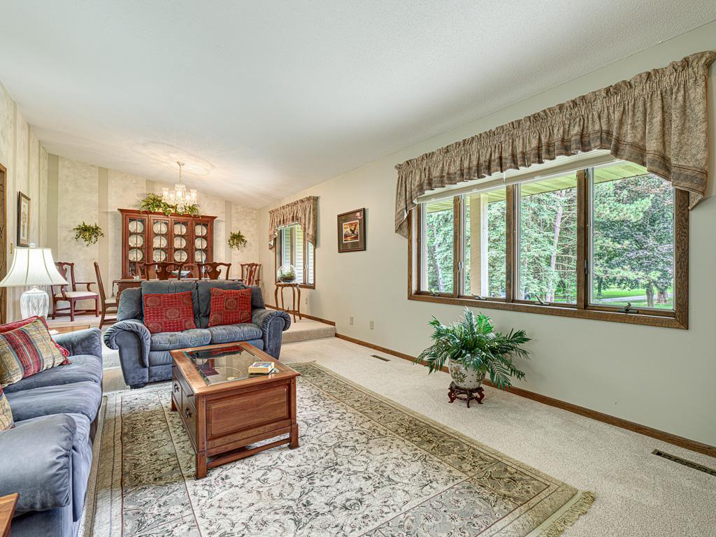 5367 Jamaca Avenue N