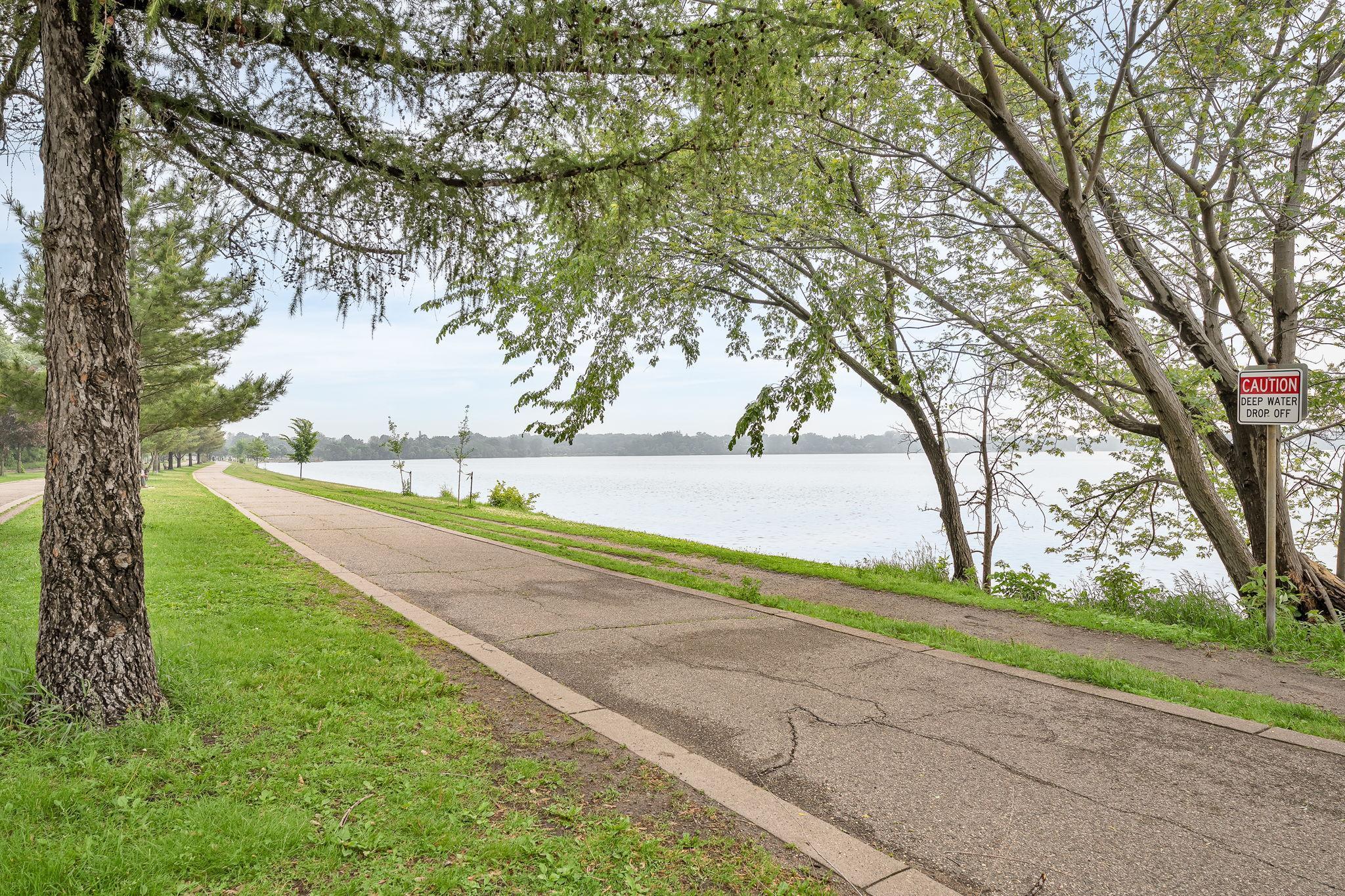 3409 Emerson Avenue S Unit: 4