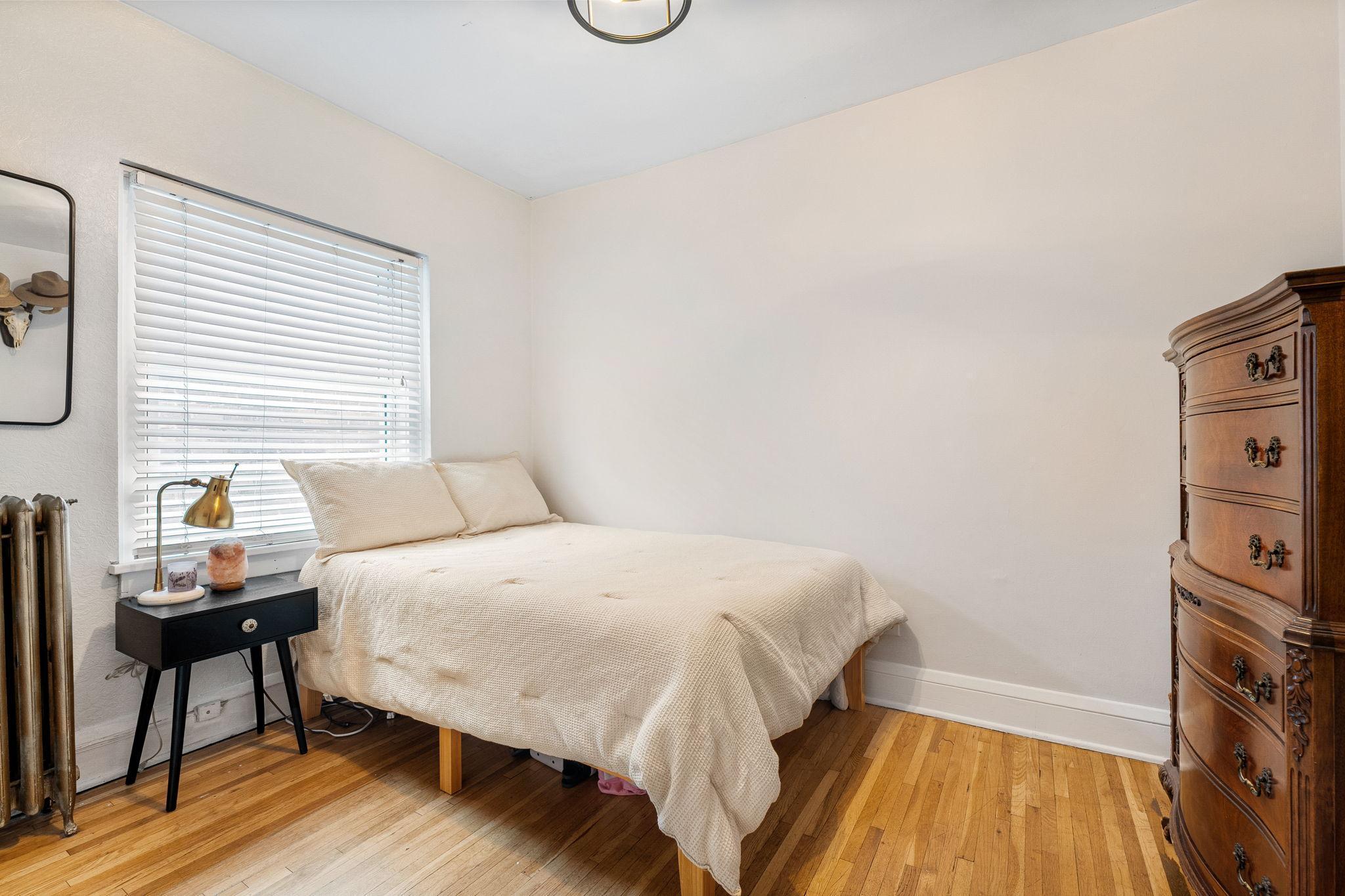 3409 Emerson Avenue S Unit: 4