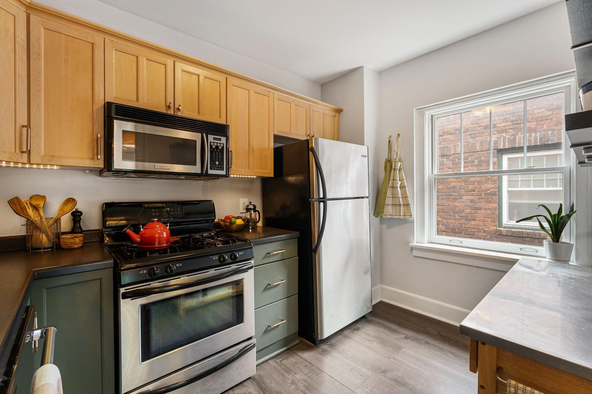 3409 Emerson Avenue S Unit: 4