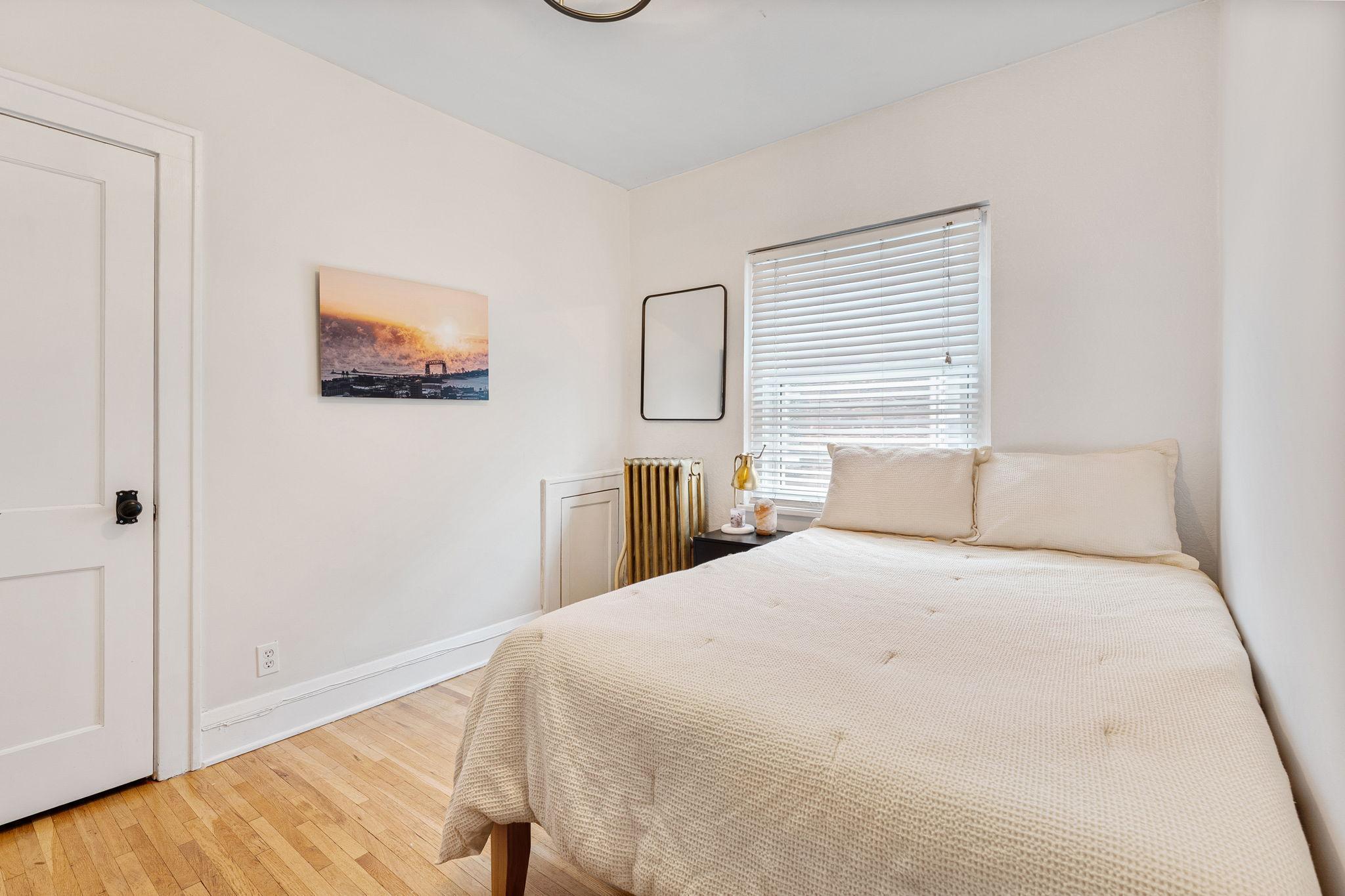 3409 Emerson Avenue S Unit: 4