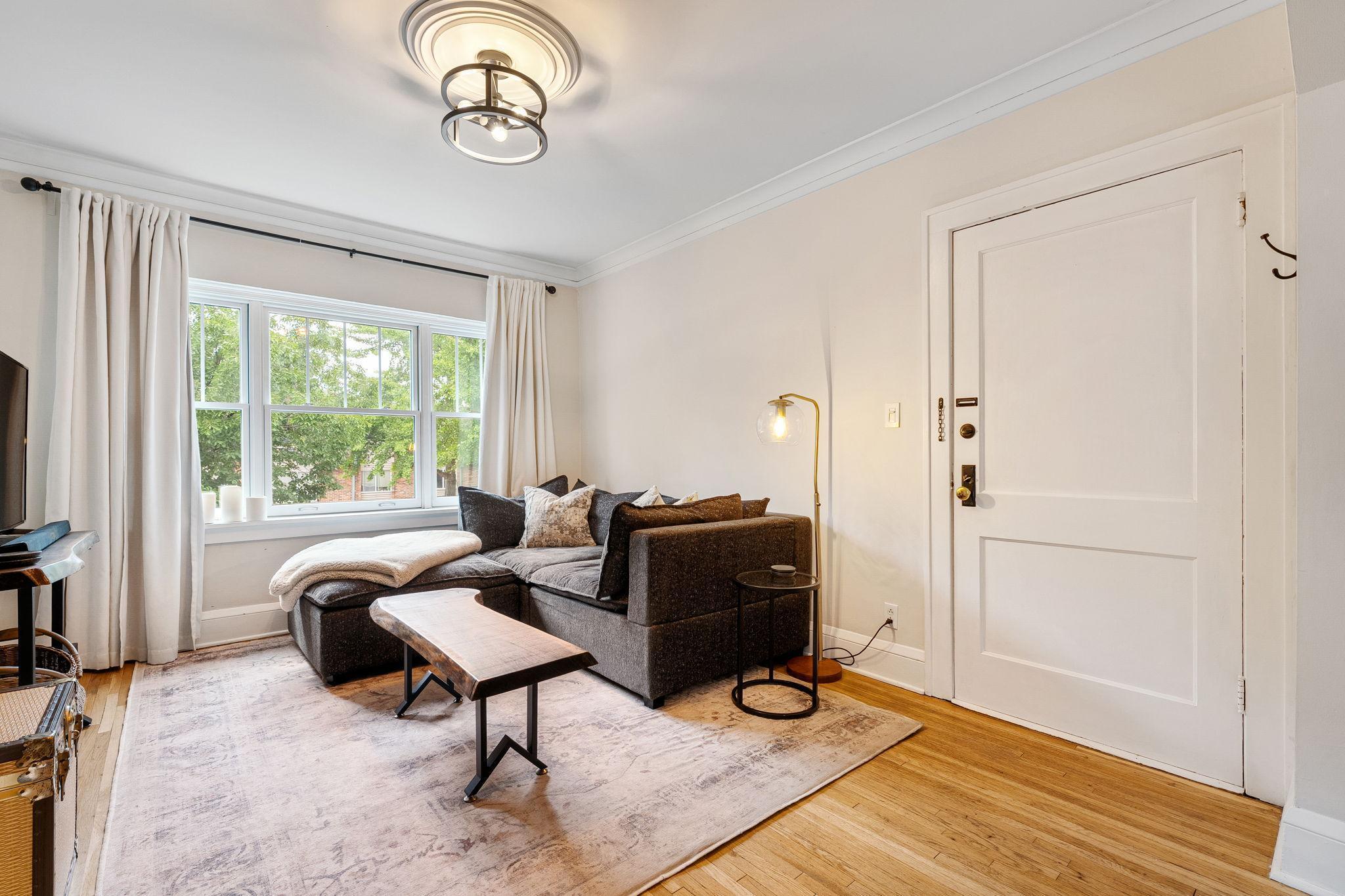 3409 Emerson Avenue S Unit: 4