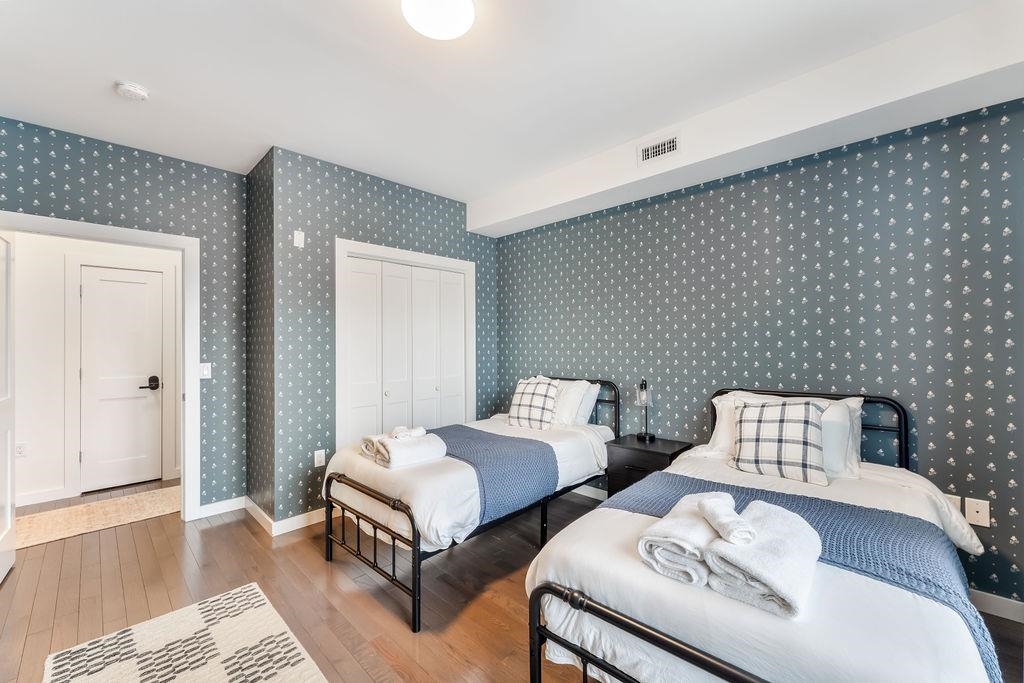 302 PALISADE AVE Unit: 203