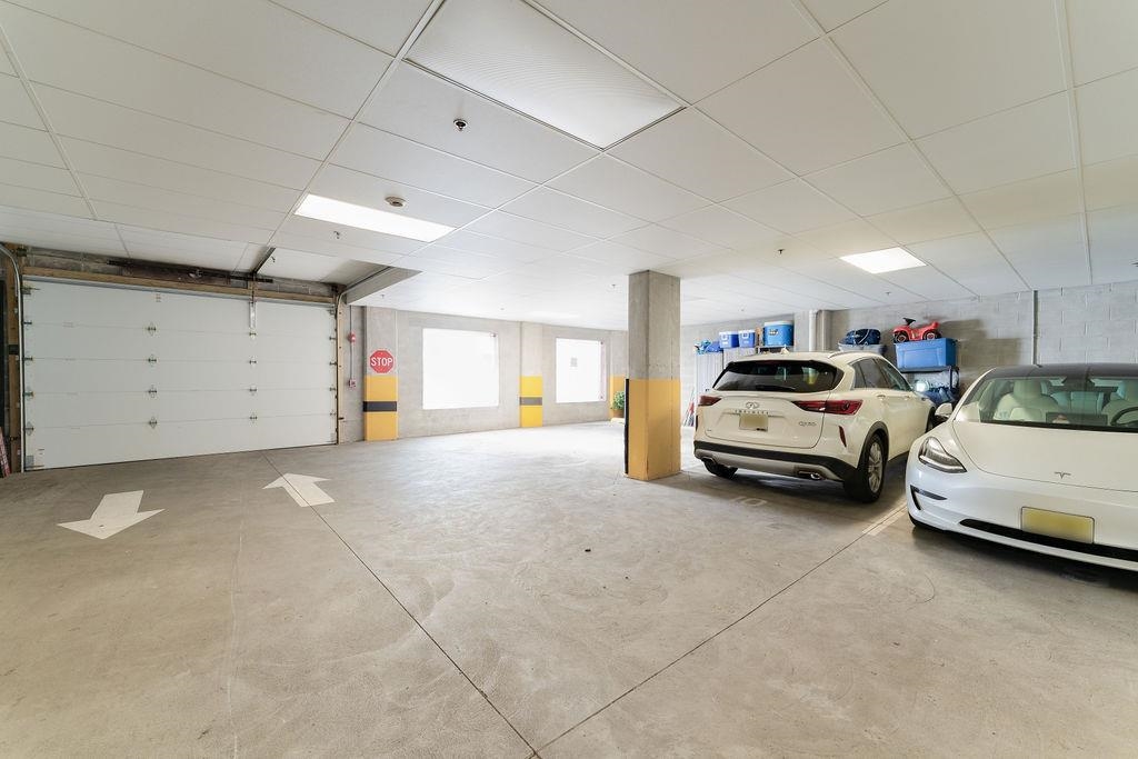 302 PALISADE AVE Unit: 203