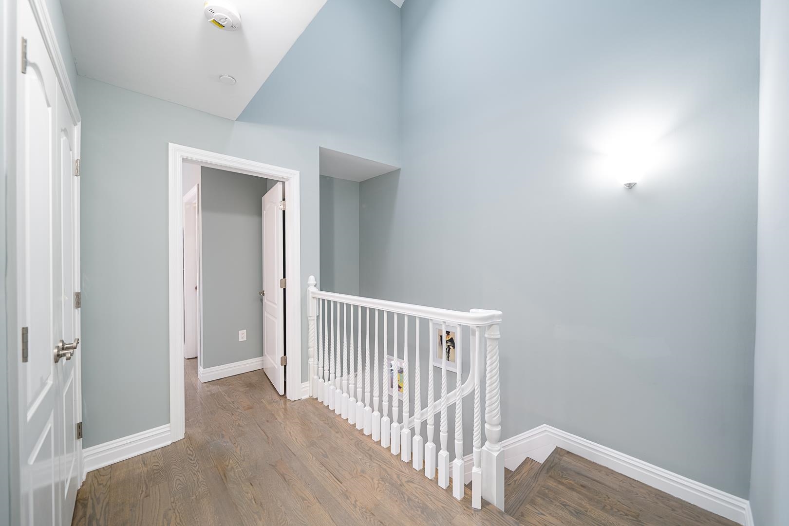 9033 WALL ST Unit: 6