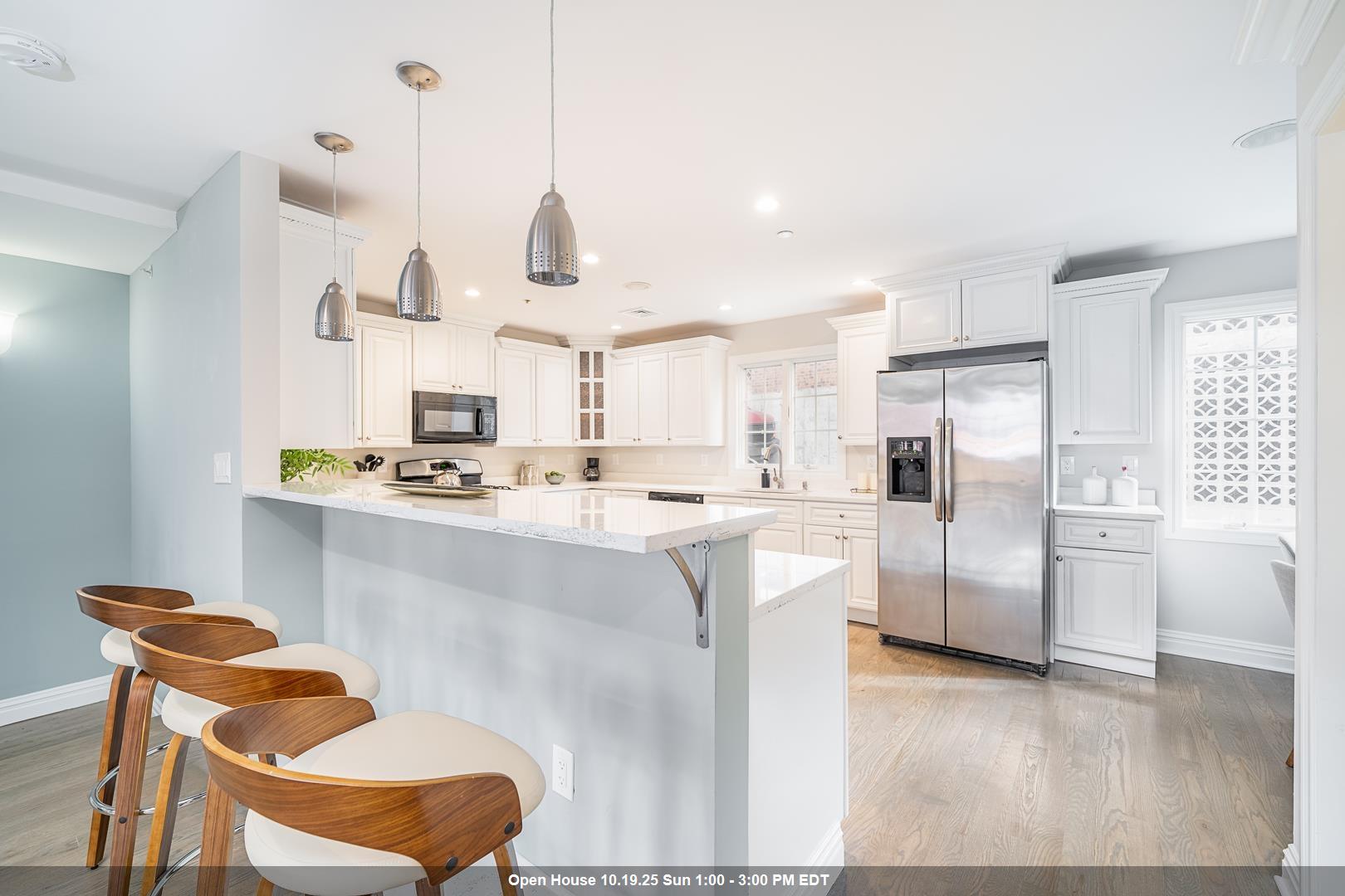 9033 WALL ST Unit: 6