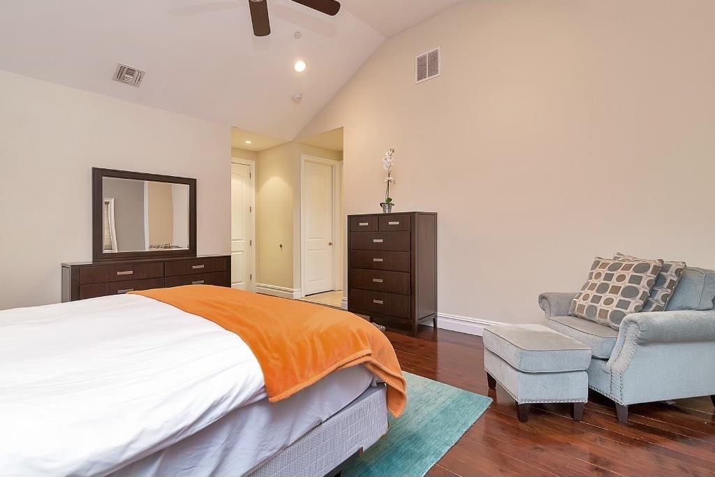 9033 WALL ST Unit: 5