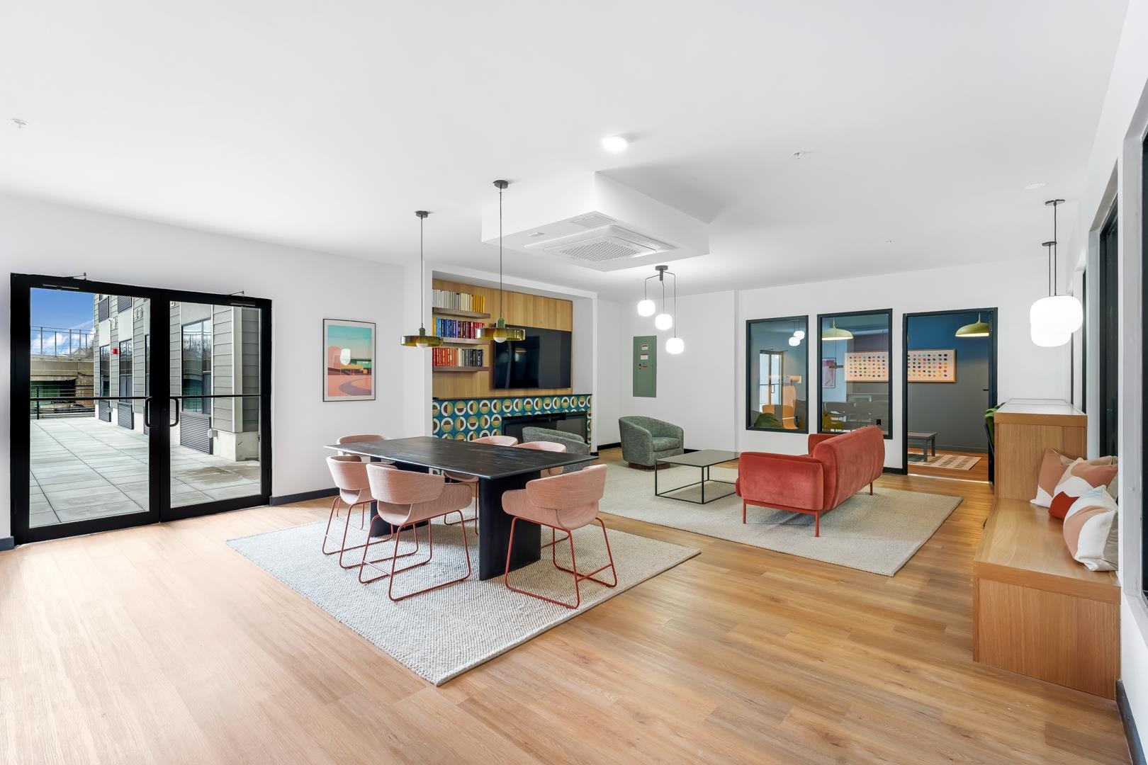 175 WEST 7TH ST Unit: 207