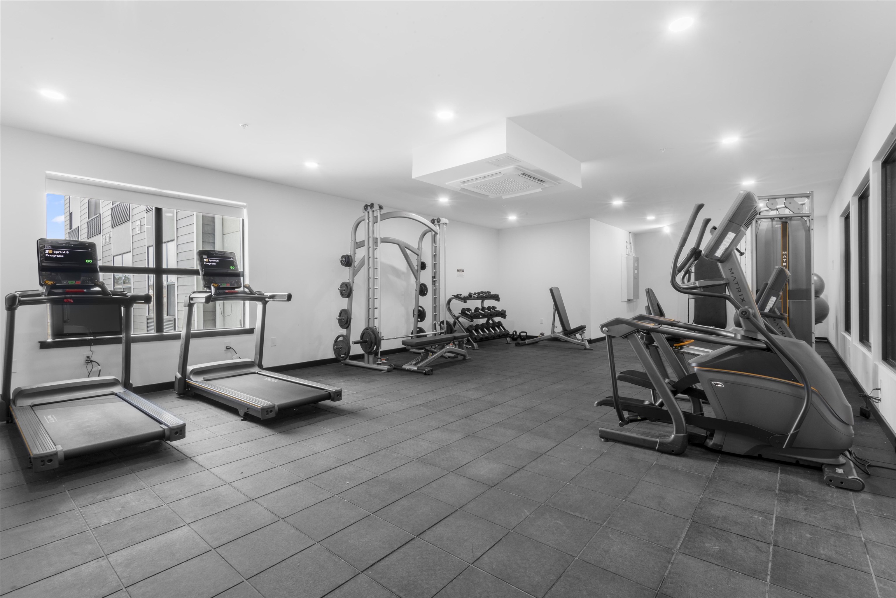 175 WEST 7TH ST Unit: 207