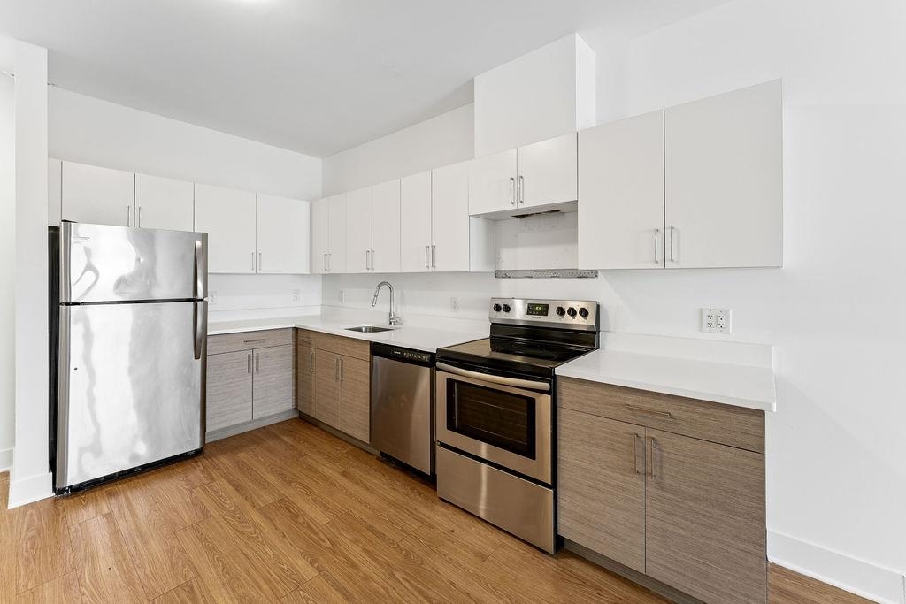 429 BERGEN AVE Unit: 516