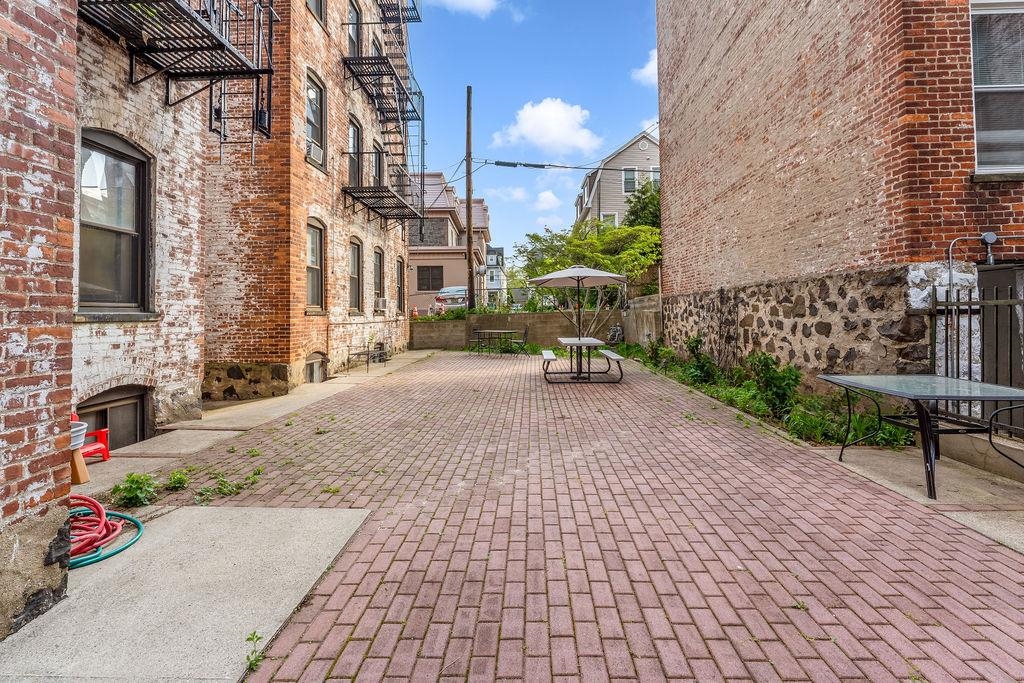 1055 BLVD EAST Unit: E5/E6