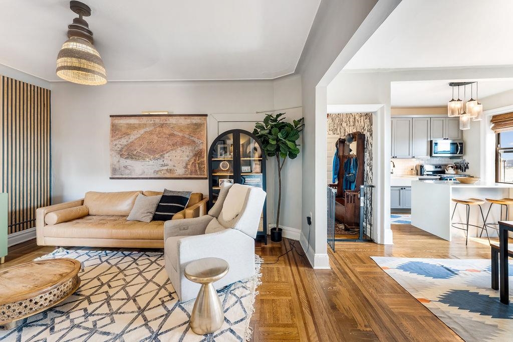 1055 BLVD EAST Unit: E5/E6