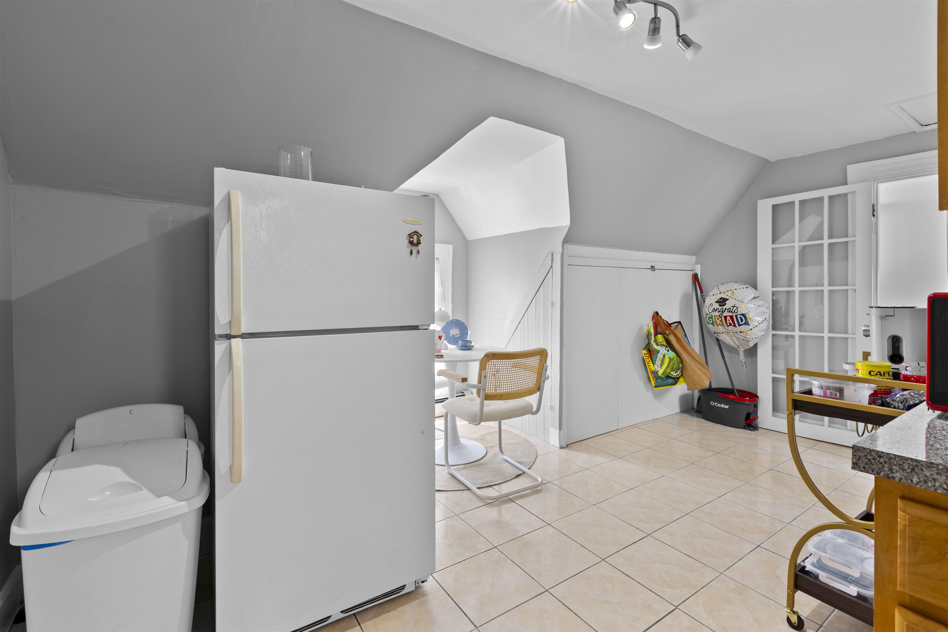 139 SHIPPEN ST Unit: 3