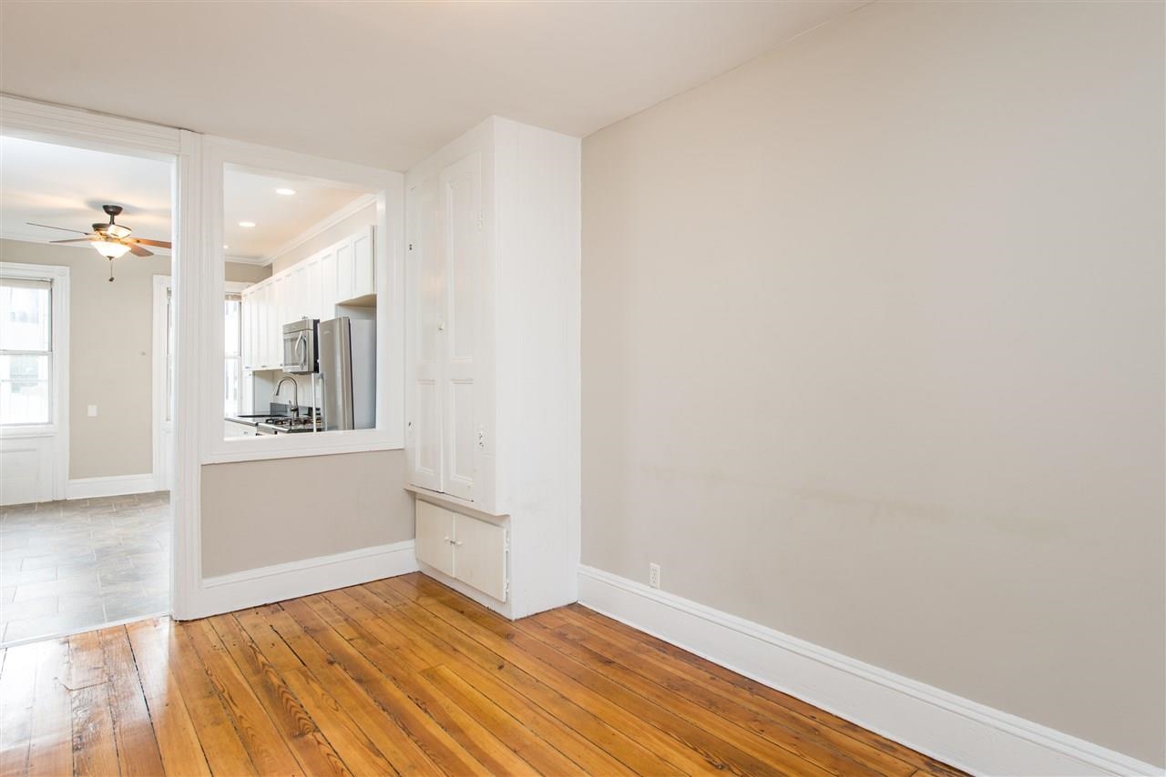 351 7TH ST Unit: 2L