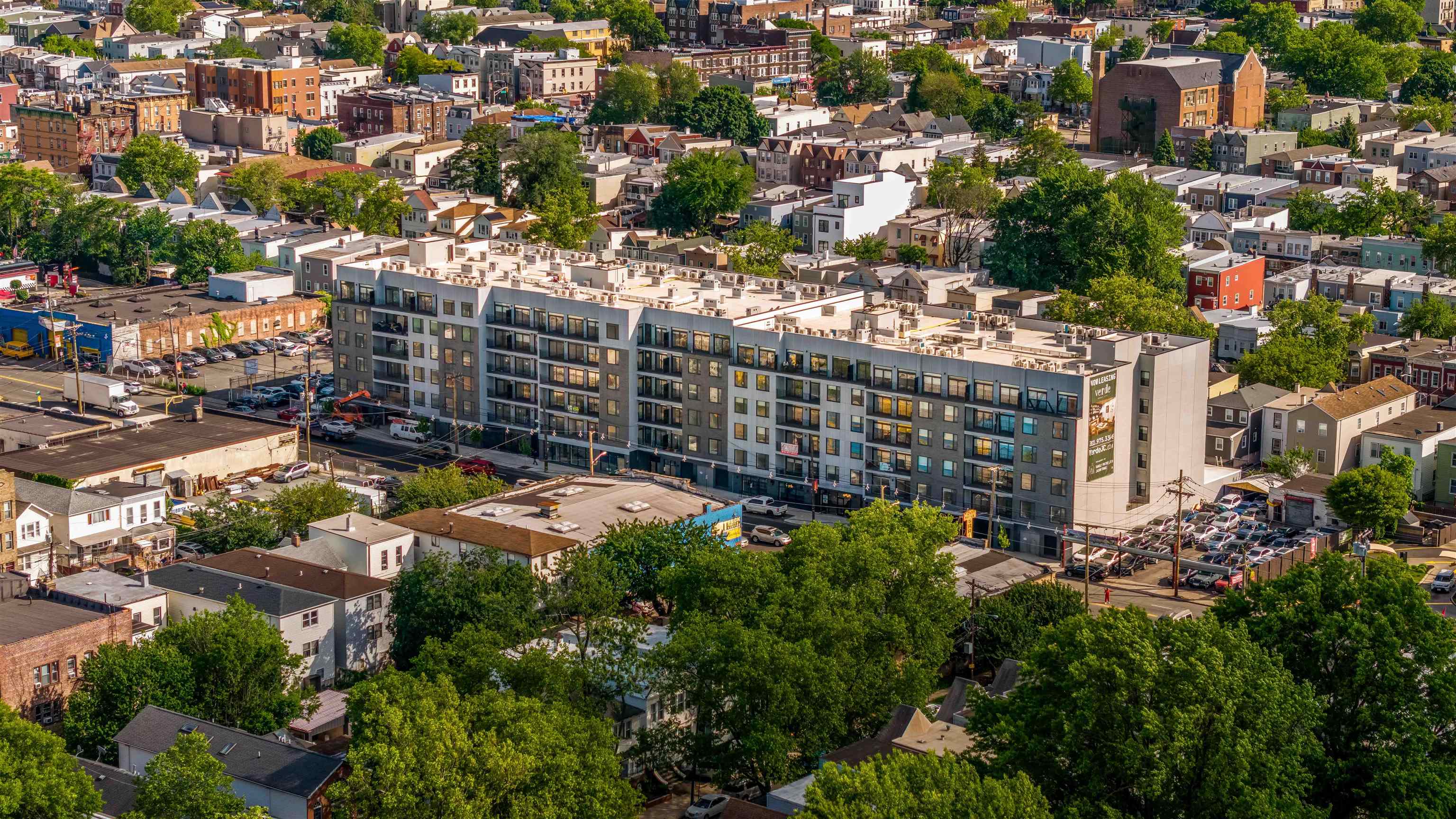 857 COMMUNIPAW AVE Unit: 413