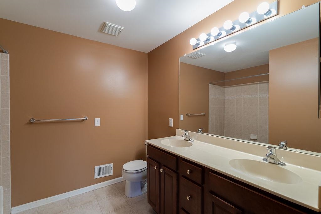 6 CARPENTER CT