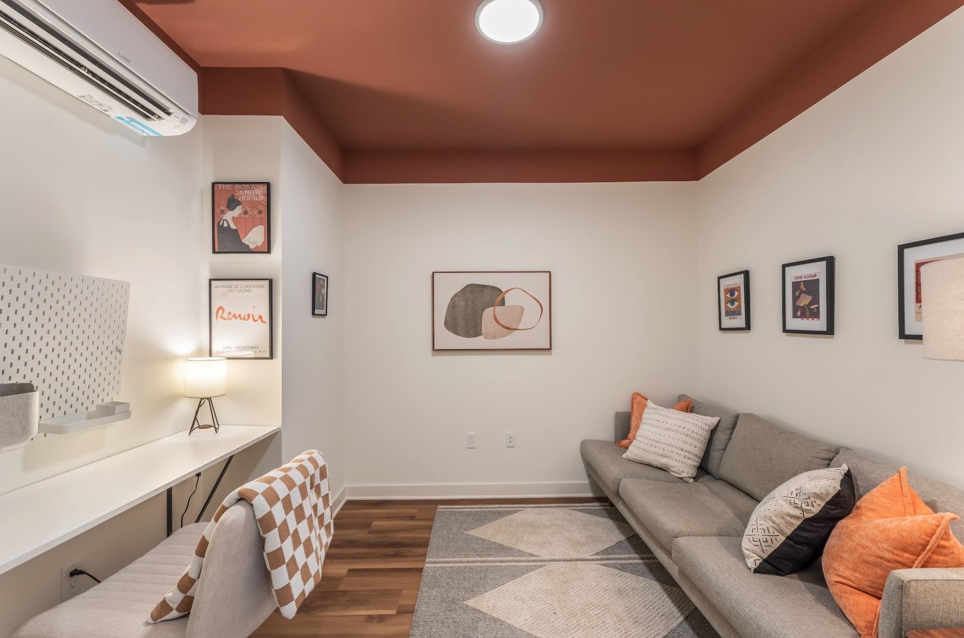 873 COMMUNIPAW AVE Unit: 210