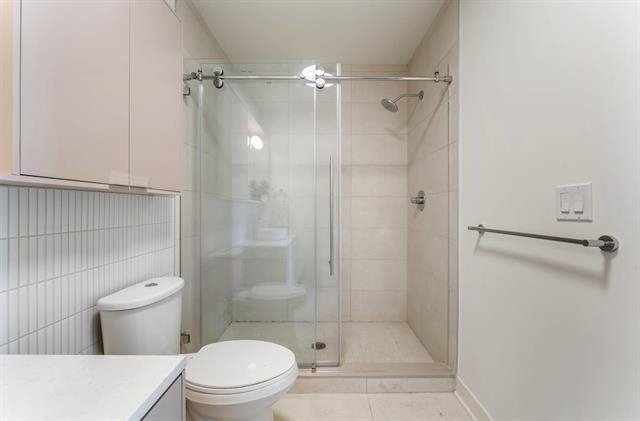 873 COMMUNIPAW AVE Unit: 205
