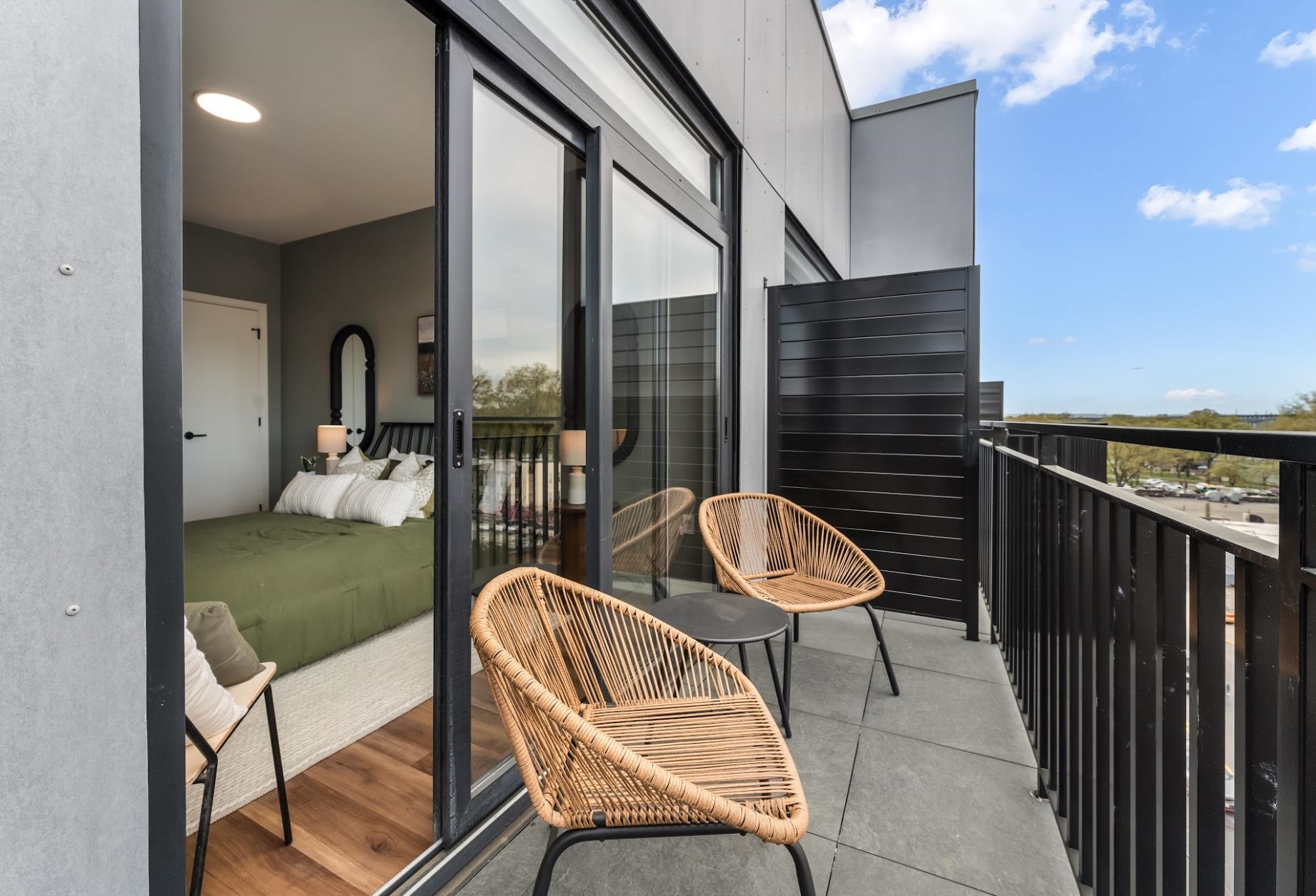 873 COMMUNIPAW AVE Unit: 205