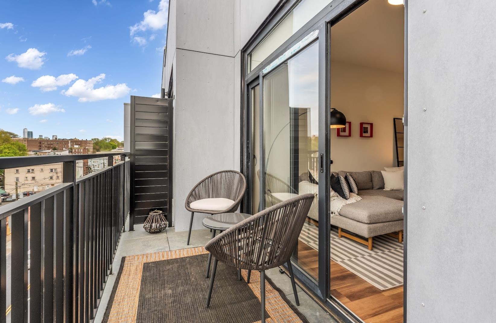 873 COMMUNIPAW AVE Unit: 205
