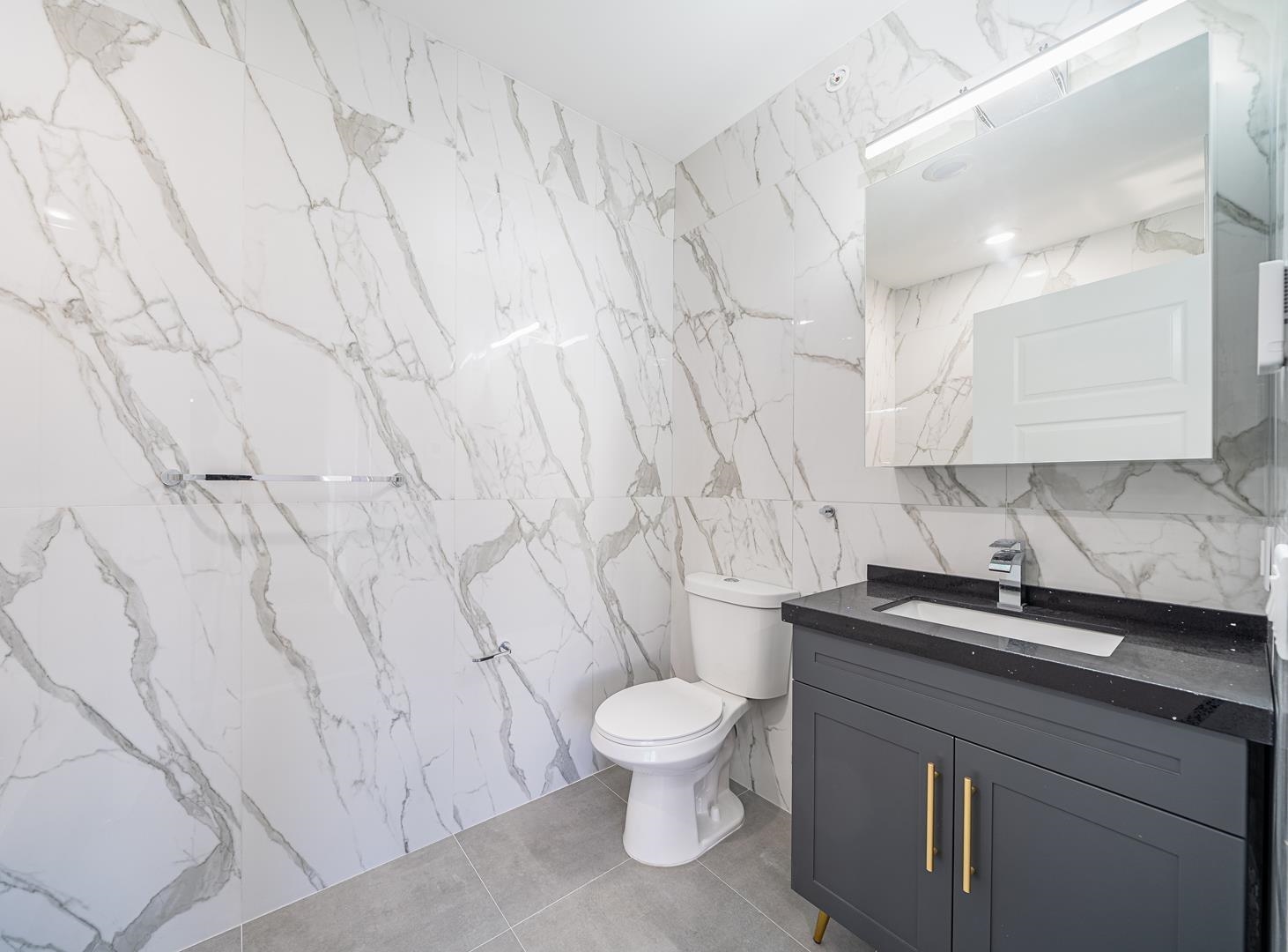 211 BALDWIN AVE Unit: 603