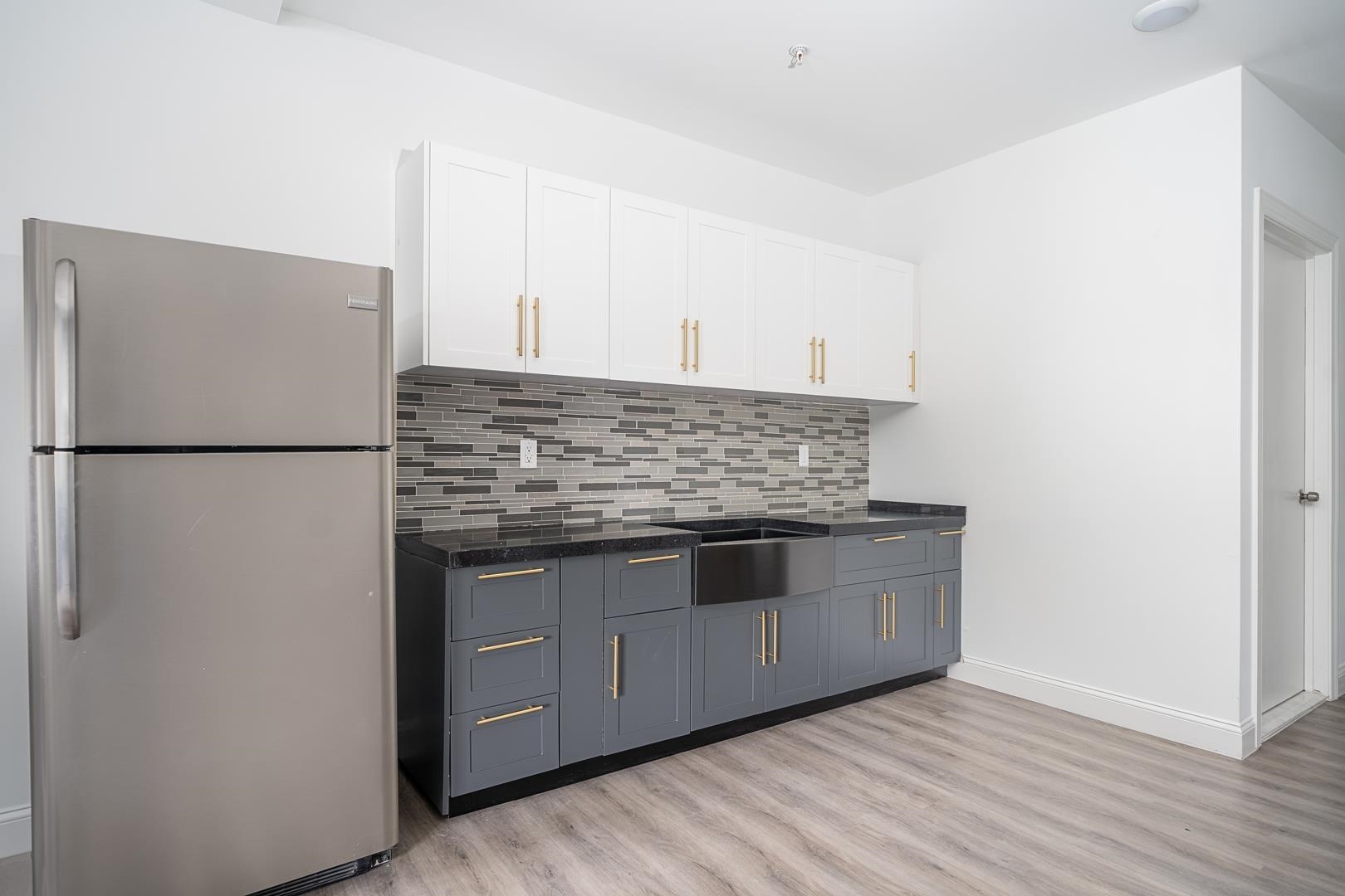 211 BALDWIN AVE Unit: 603