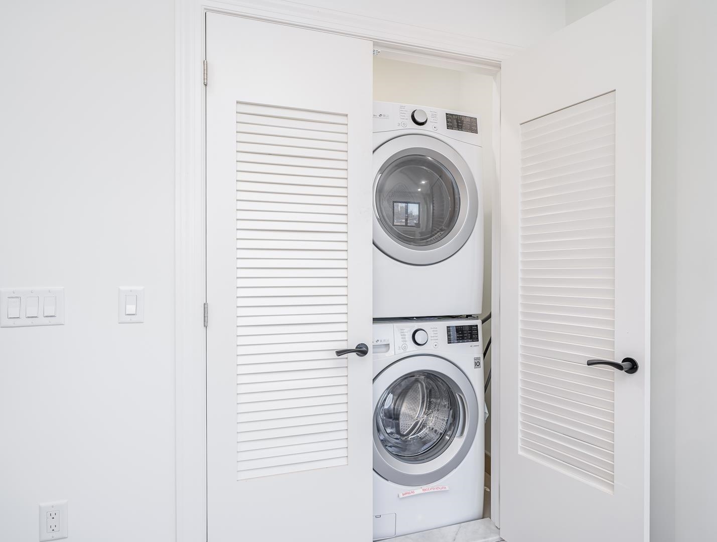 211 BALDWIN AVE Unit: 603