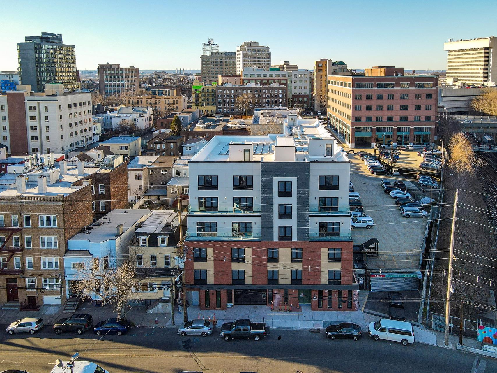 211 BALDWIN AVE Unit: 502