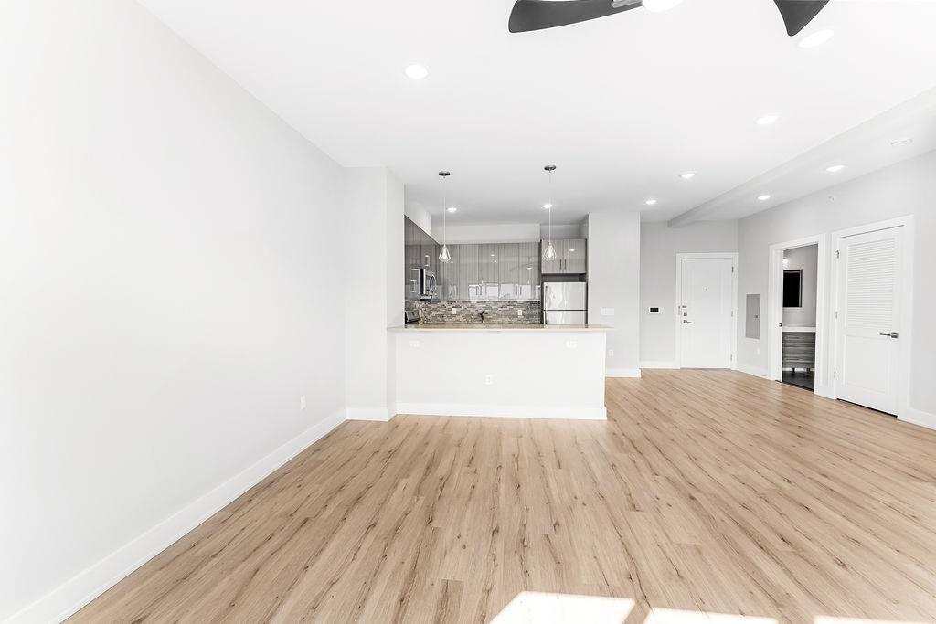 1 FLAGSHIP ST Unit: 516