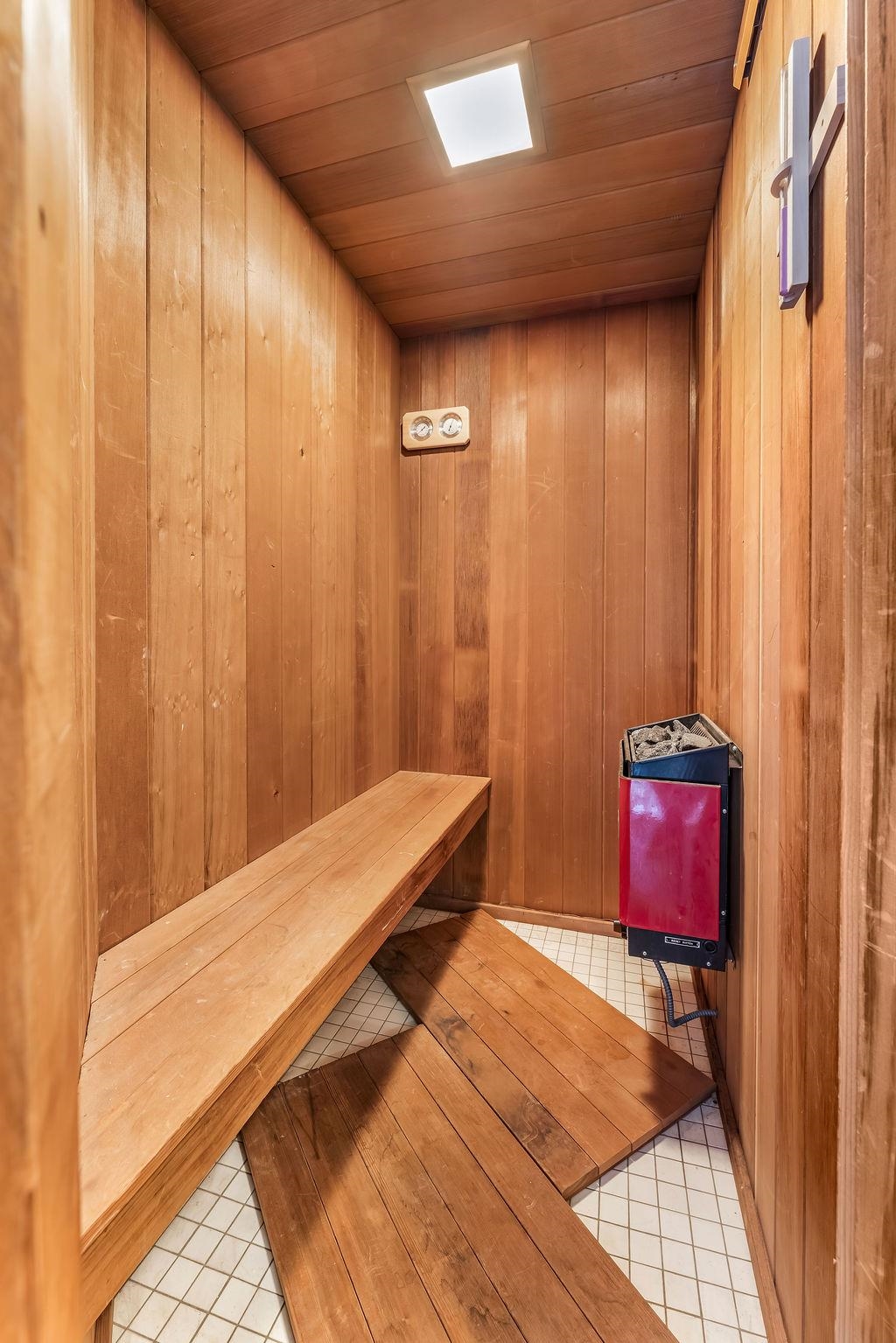 2110 HARMON COVE TOWER