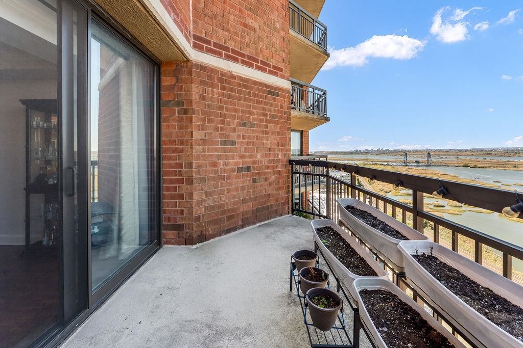 2110 HARMON COVE TOWER