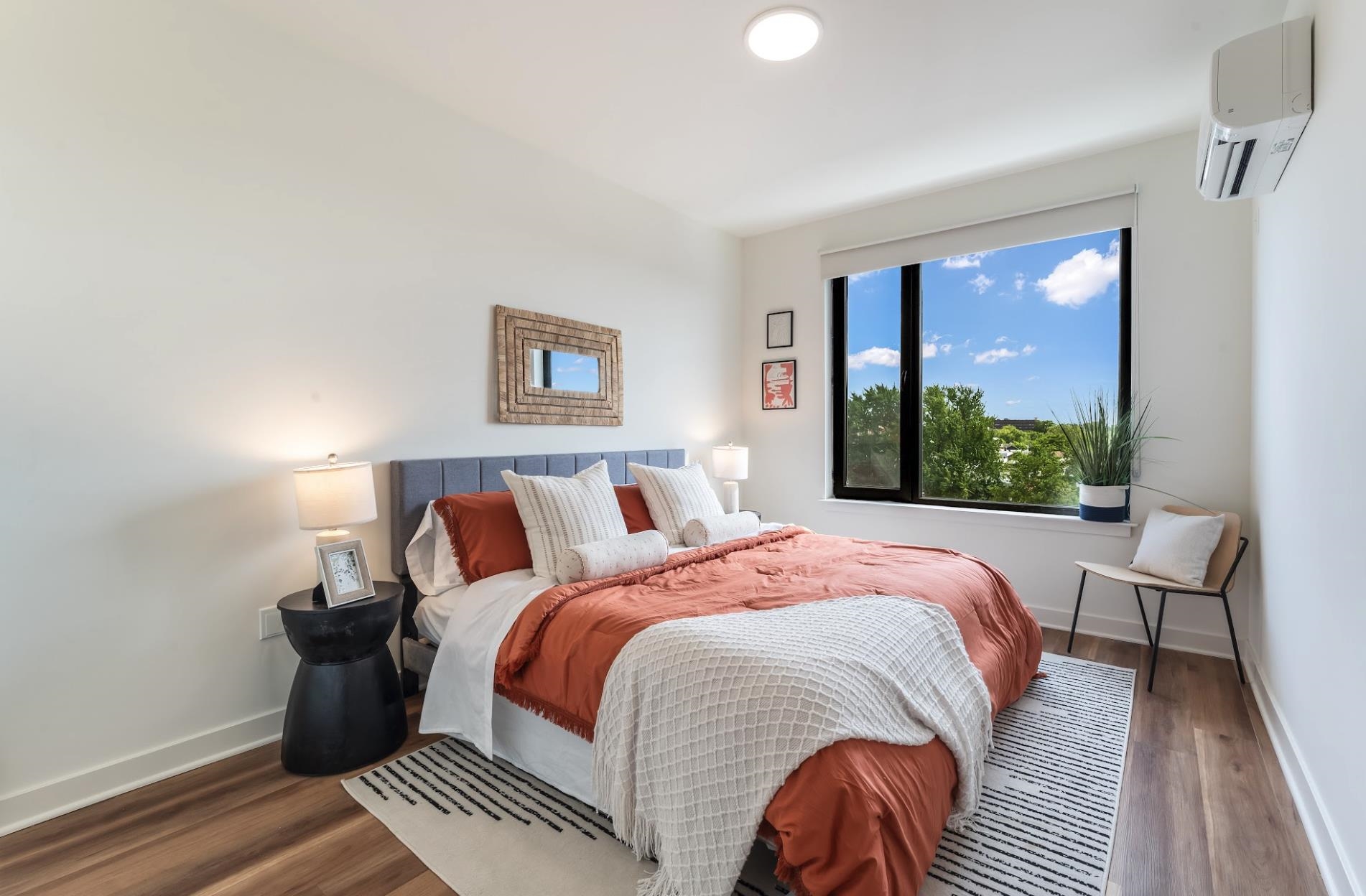 873 COMMUNIPAW AVE Unit: 207