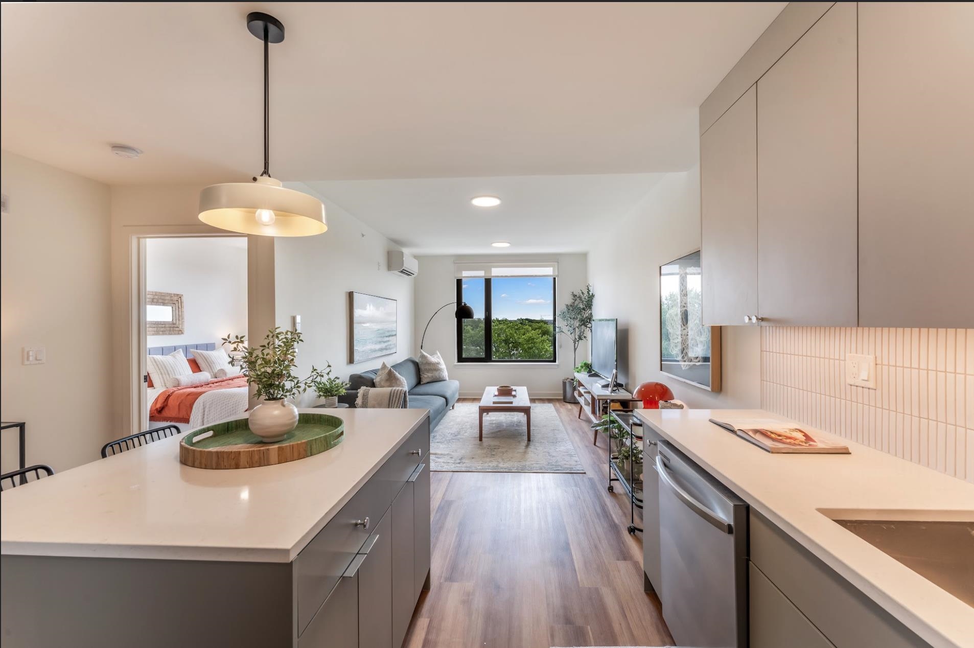 873 COMMUNIPAW AVE Unit: 207