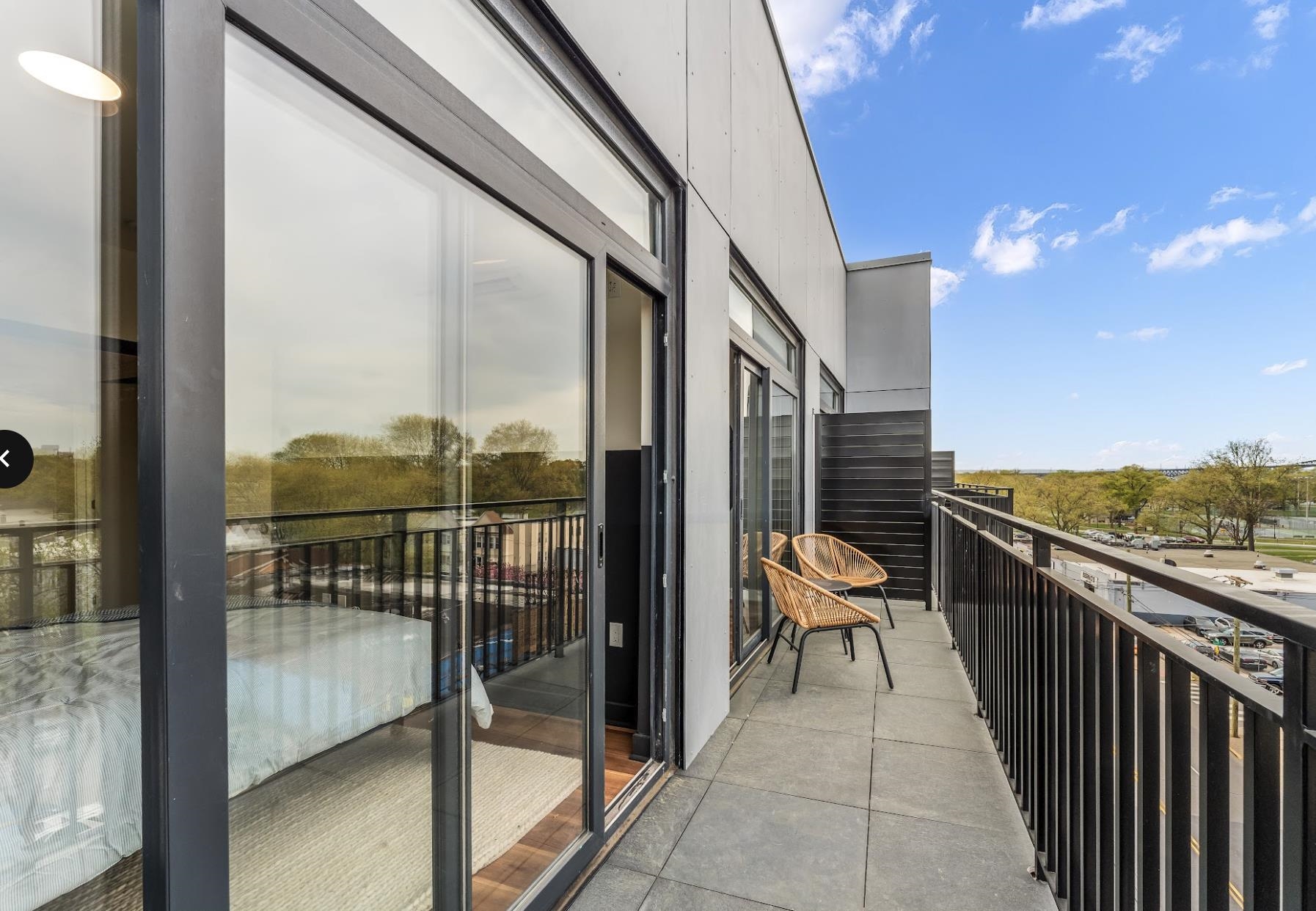 857 COMMUNIPAW AVE Unit: 209